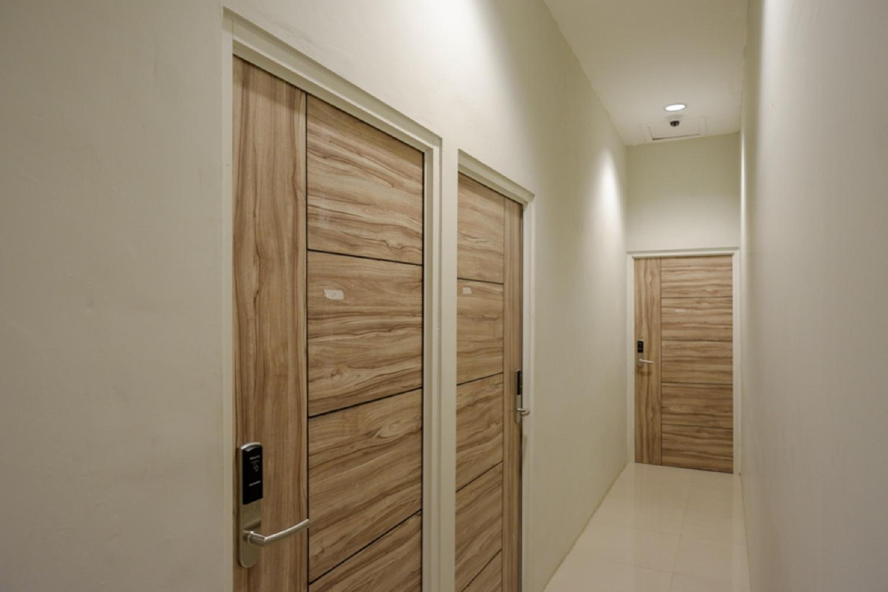 RedDoorz @ Jalan Kartini Semarang view 5