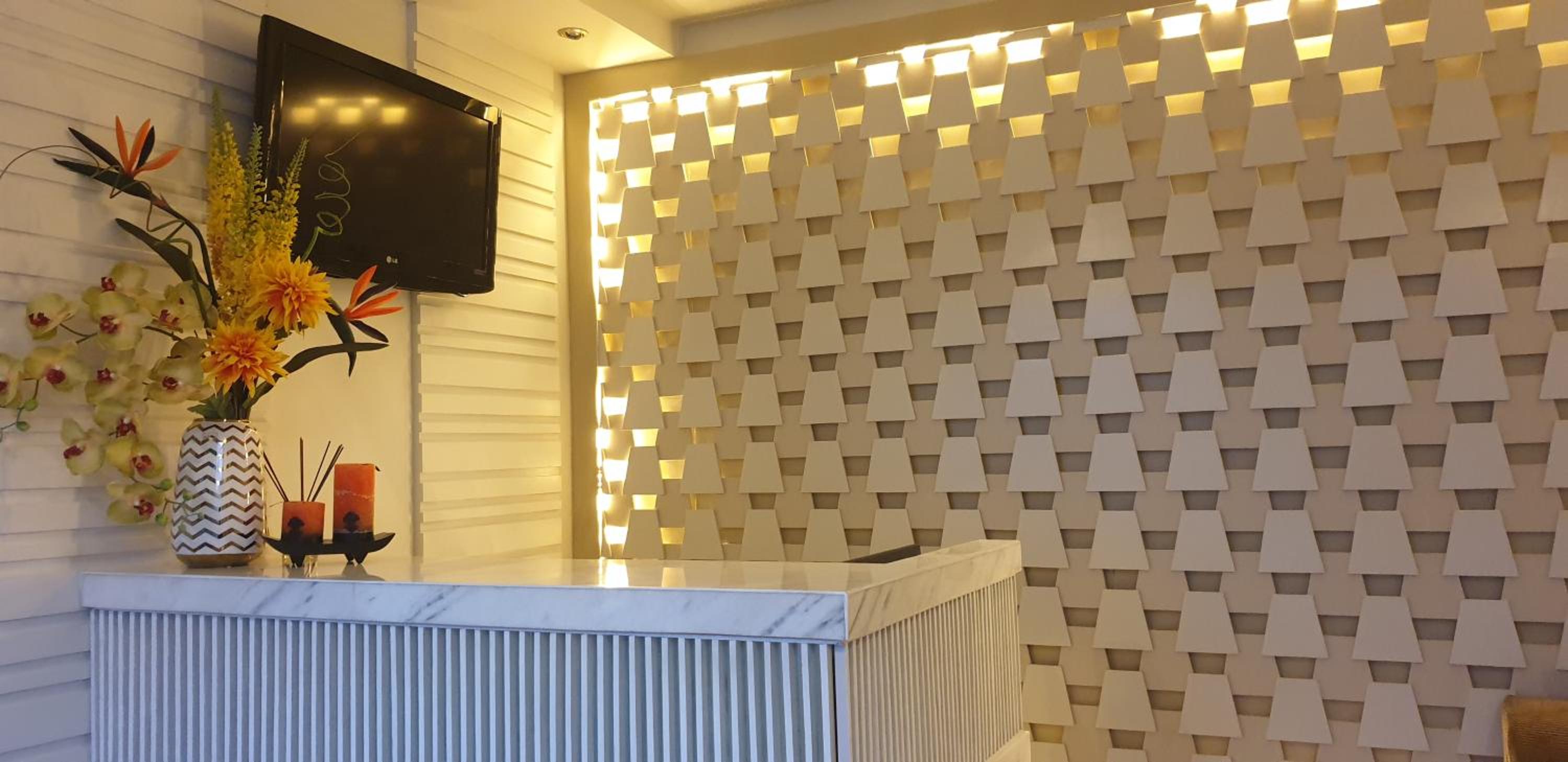 RNR Suites