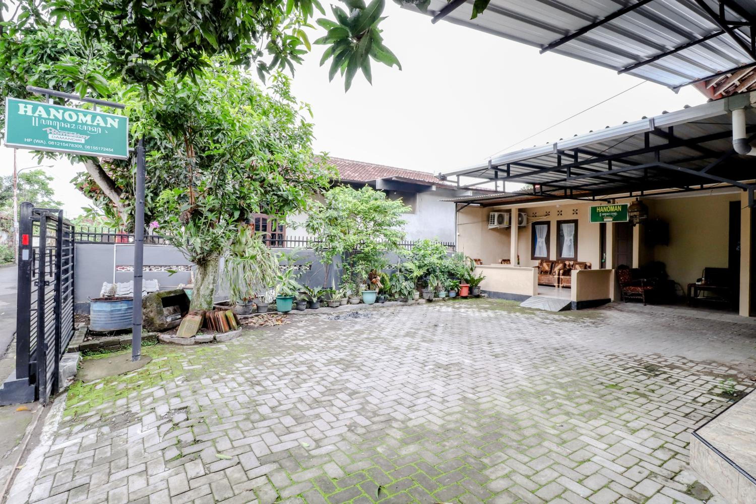 Homestay Damandiri Prambanan Syariah view 3
