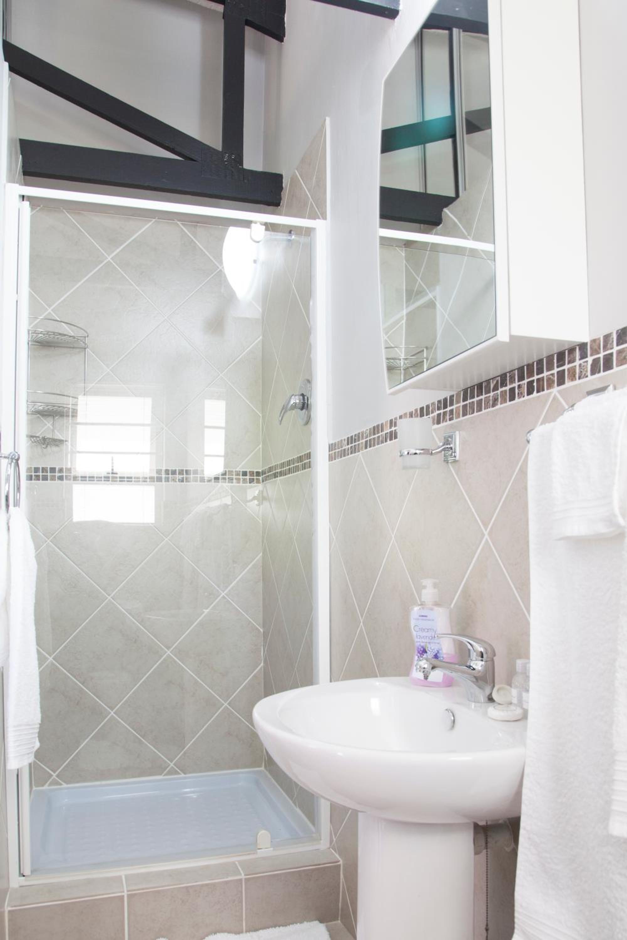 D'urbanmist Luxury Self-Catering Guest House view 4