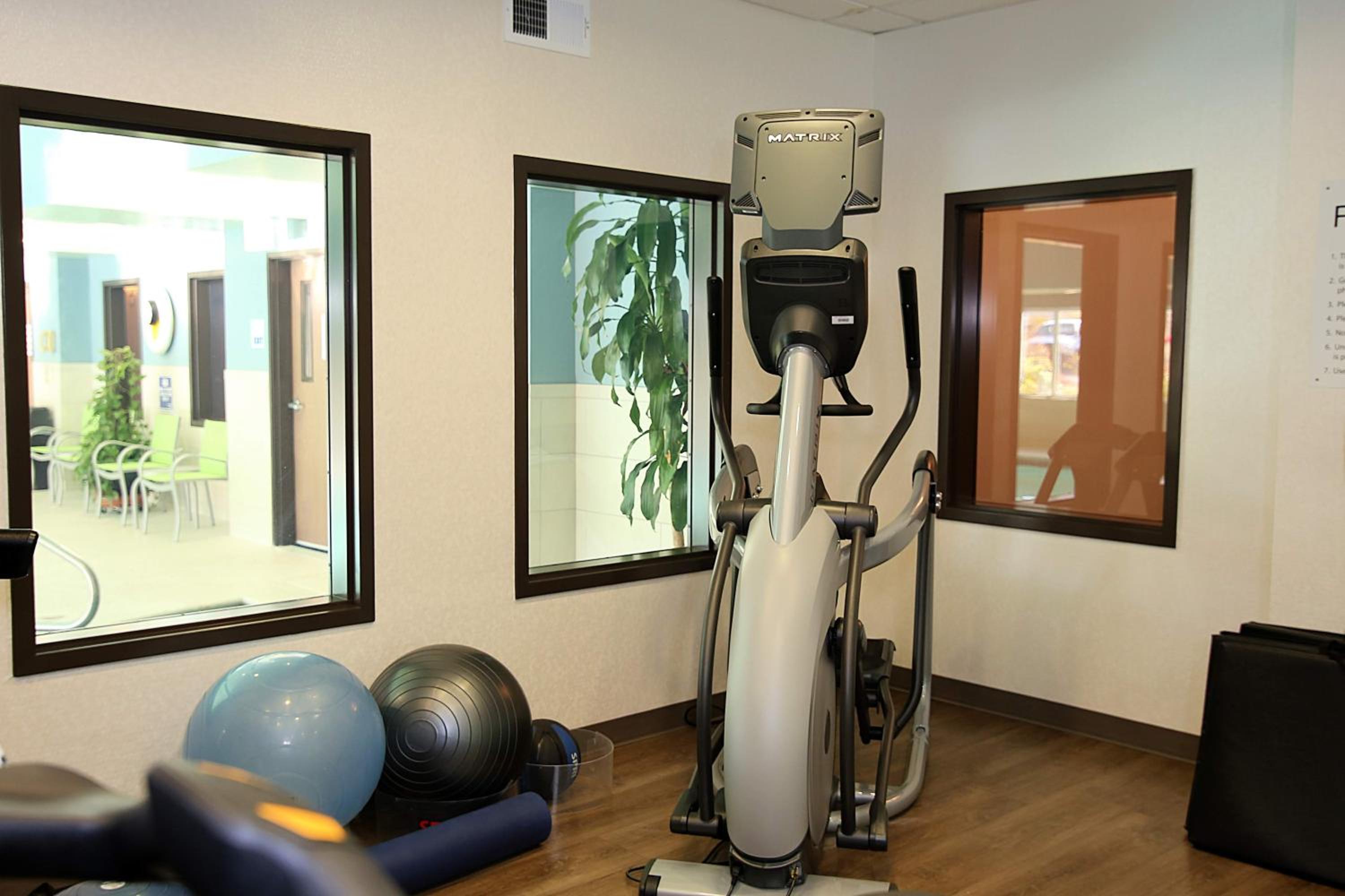 Ashland Vacations - Holiday Inn Express Hotel Suites Ashland, an IHG Hotel - Property Image 11