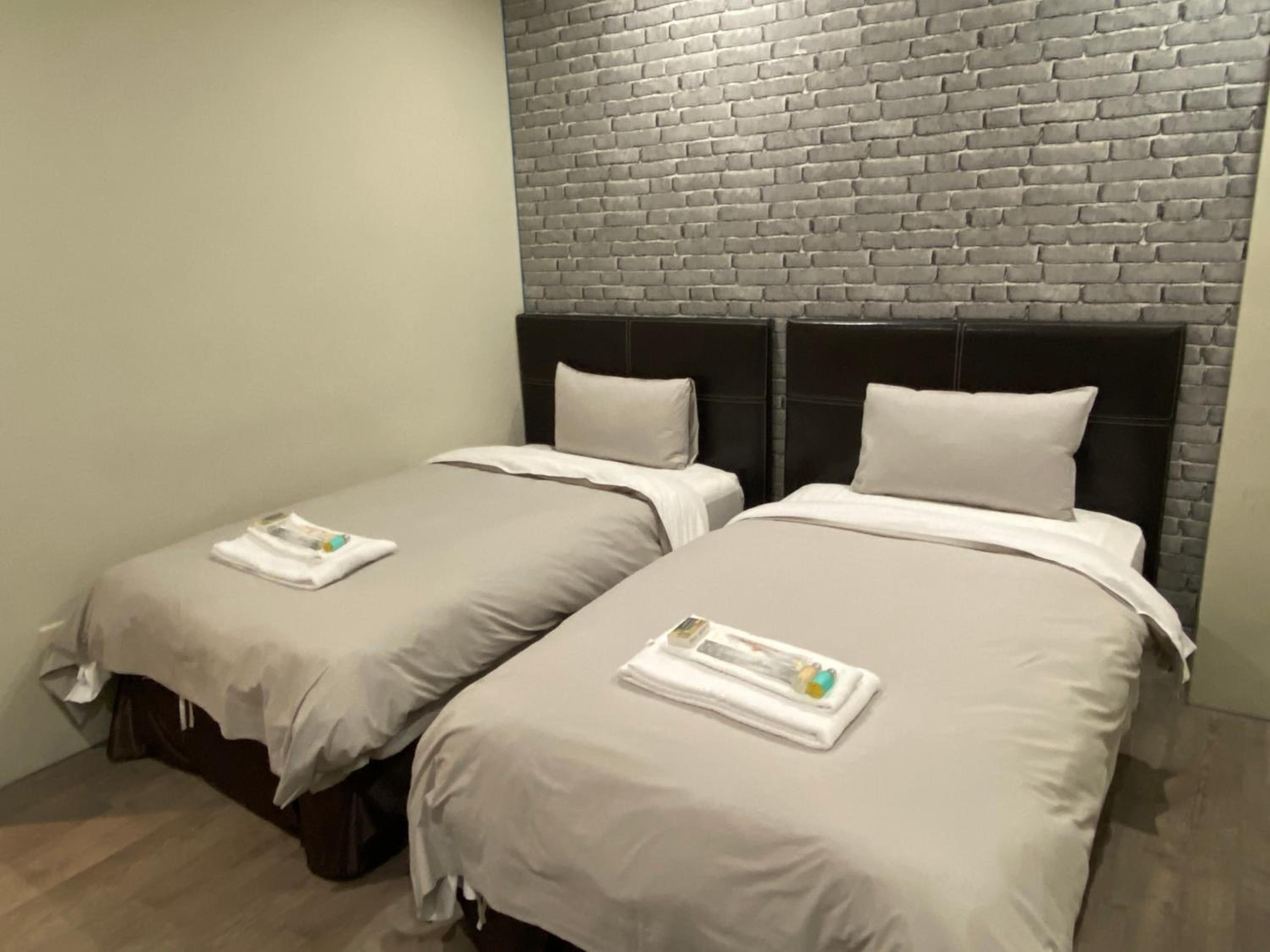 Saint Hostel