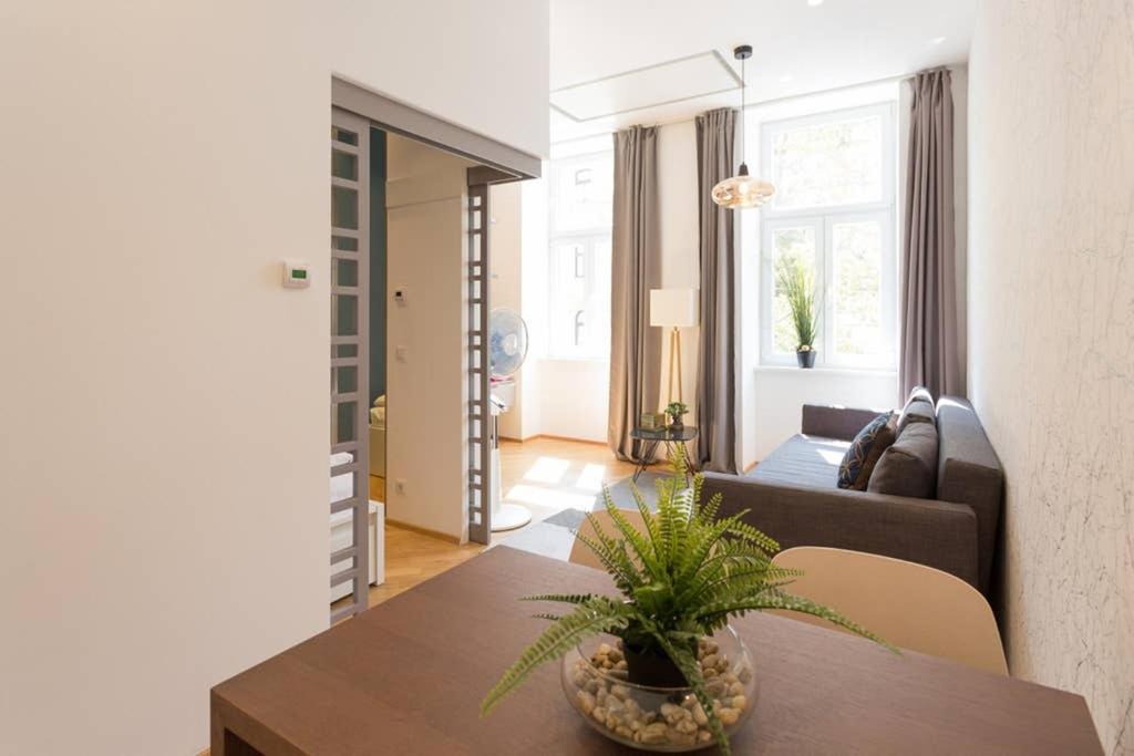 Zeus Design Apartments Schönbrunn