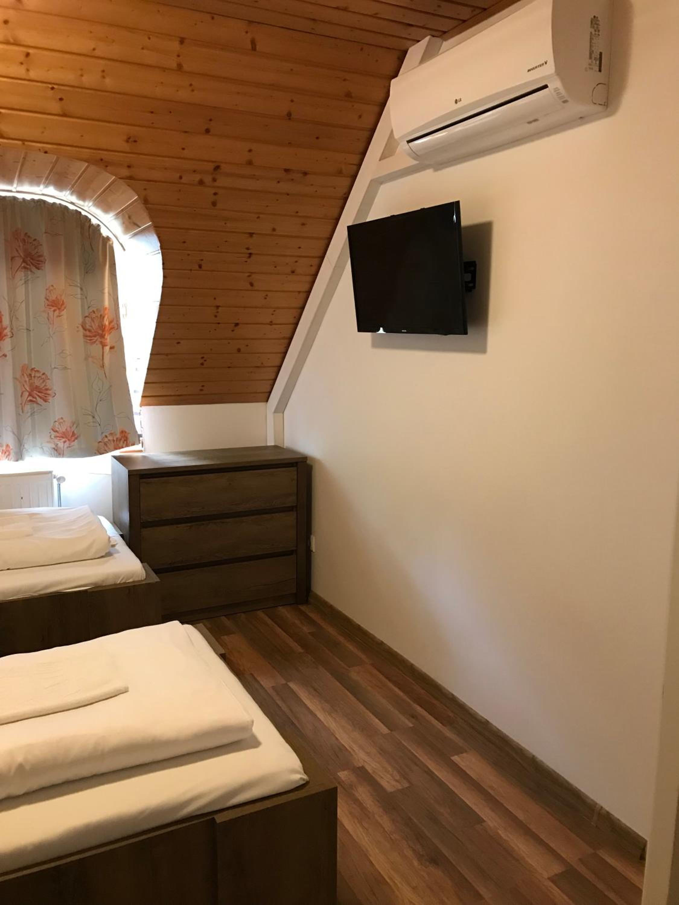 Zöldtető Panzió