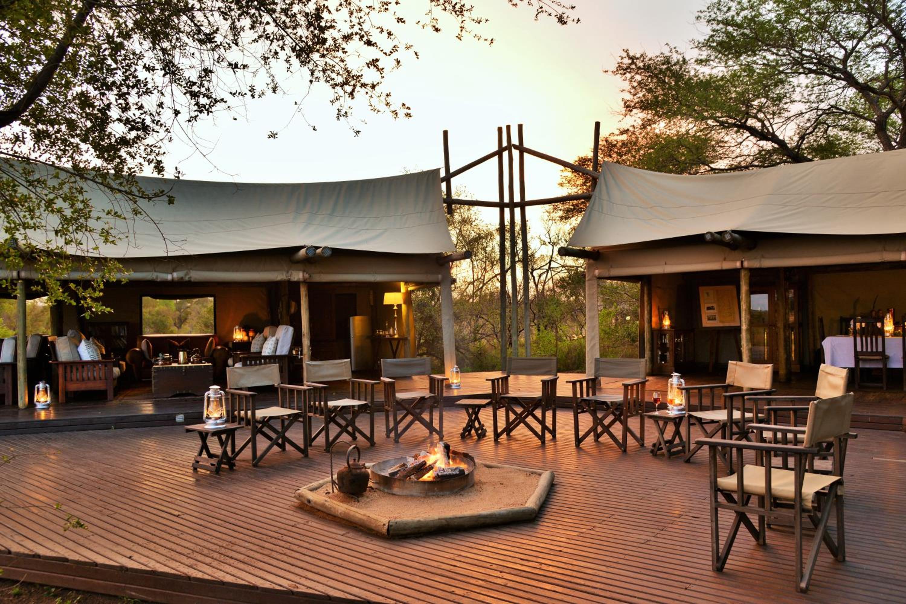 Rhino Walking Safaris