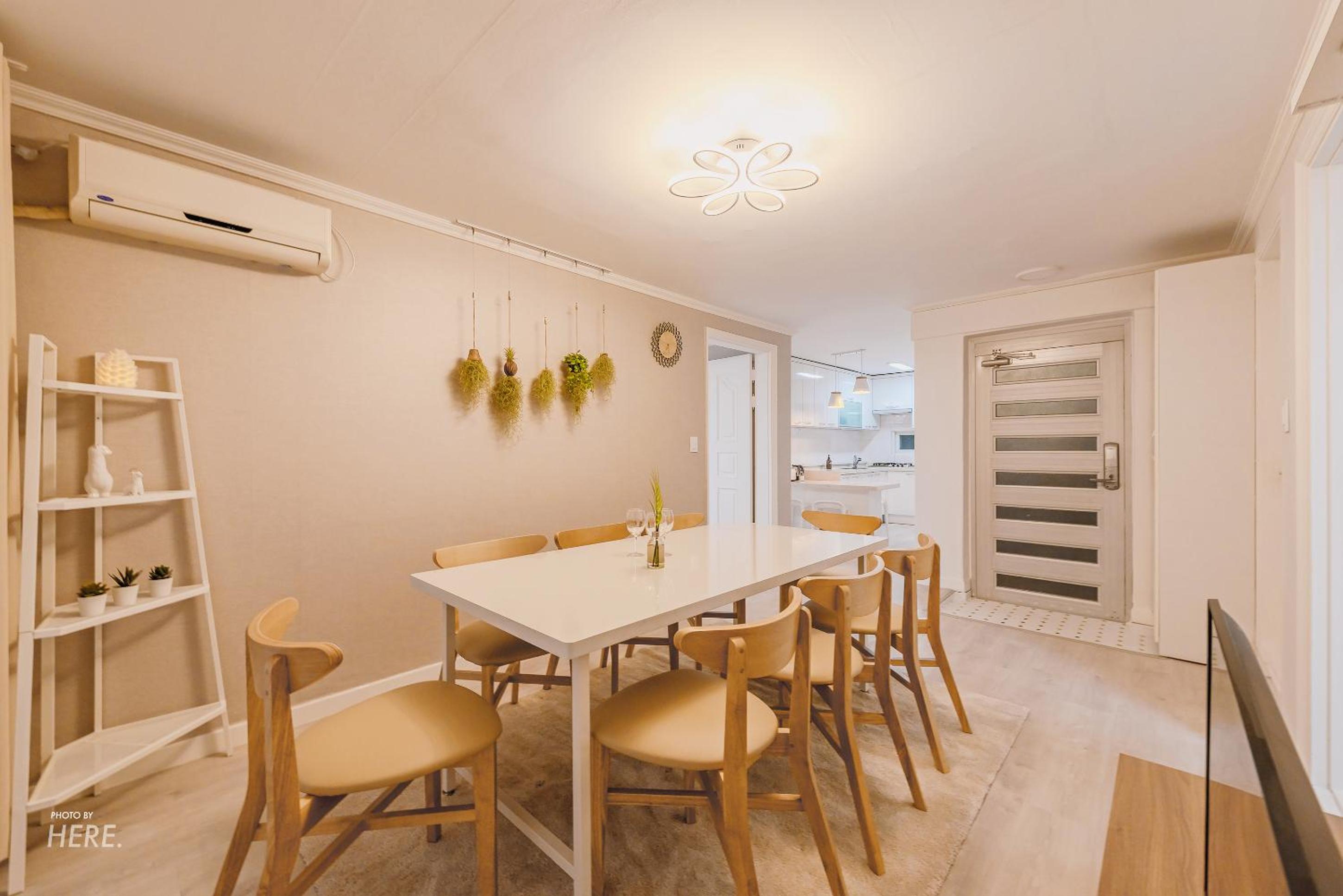 SeeU House Hongdae