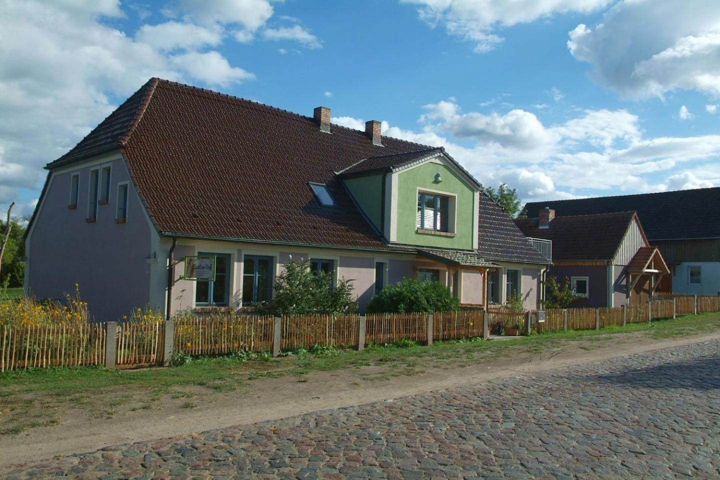 Photo 107