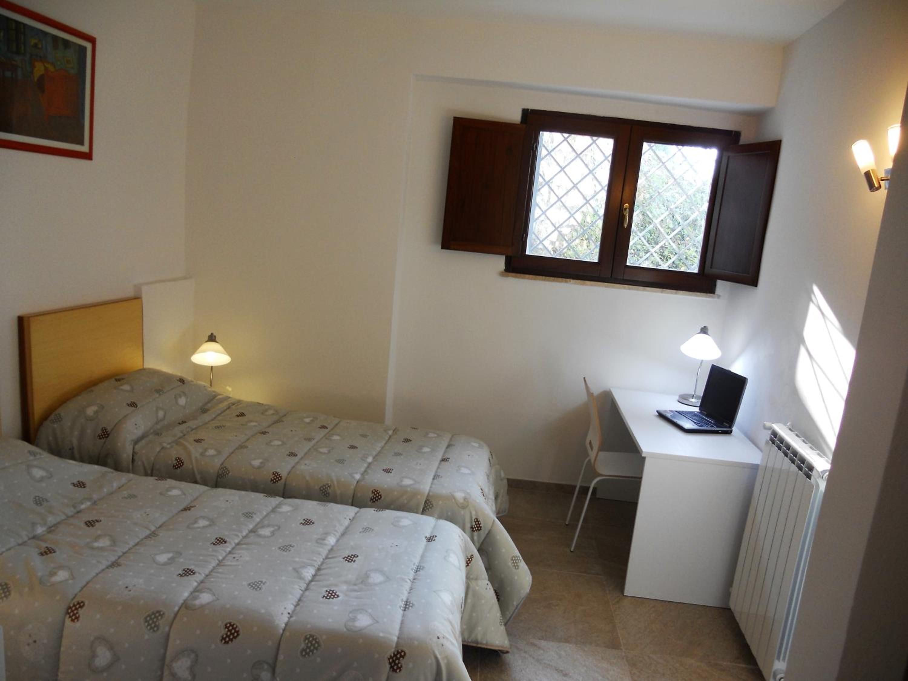 Photo 32