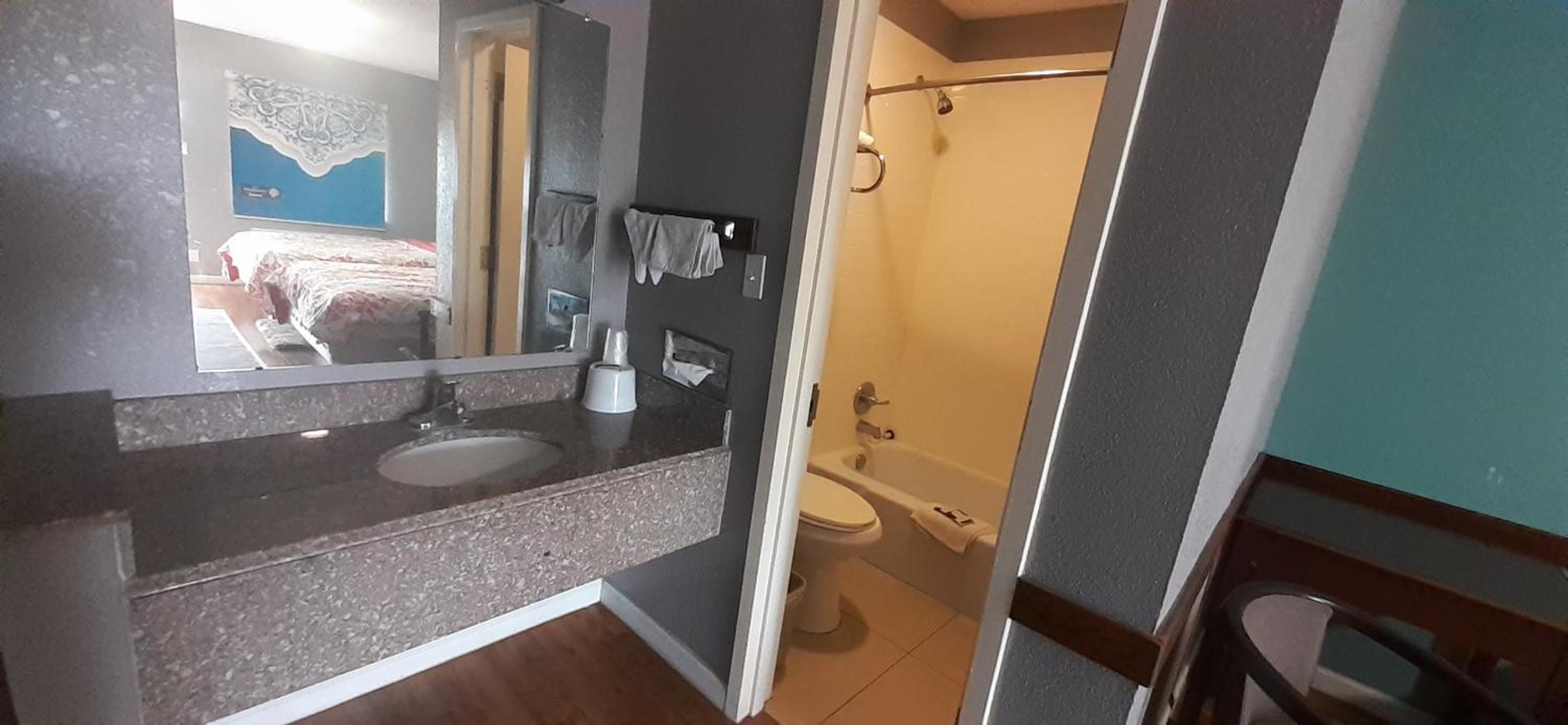Woodfield Inn and Suites - Property Image 2