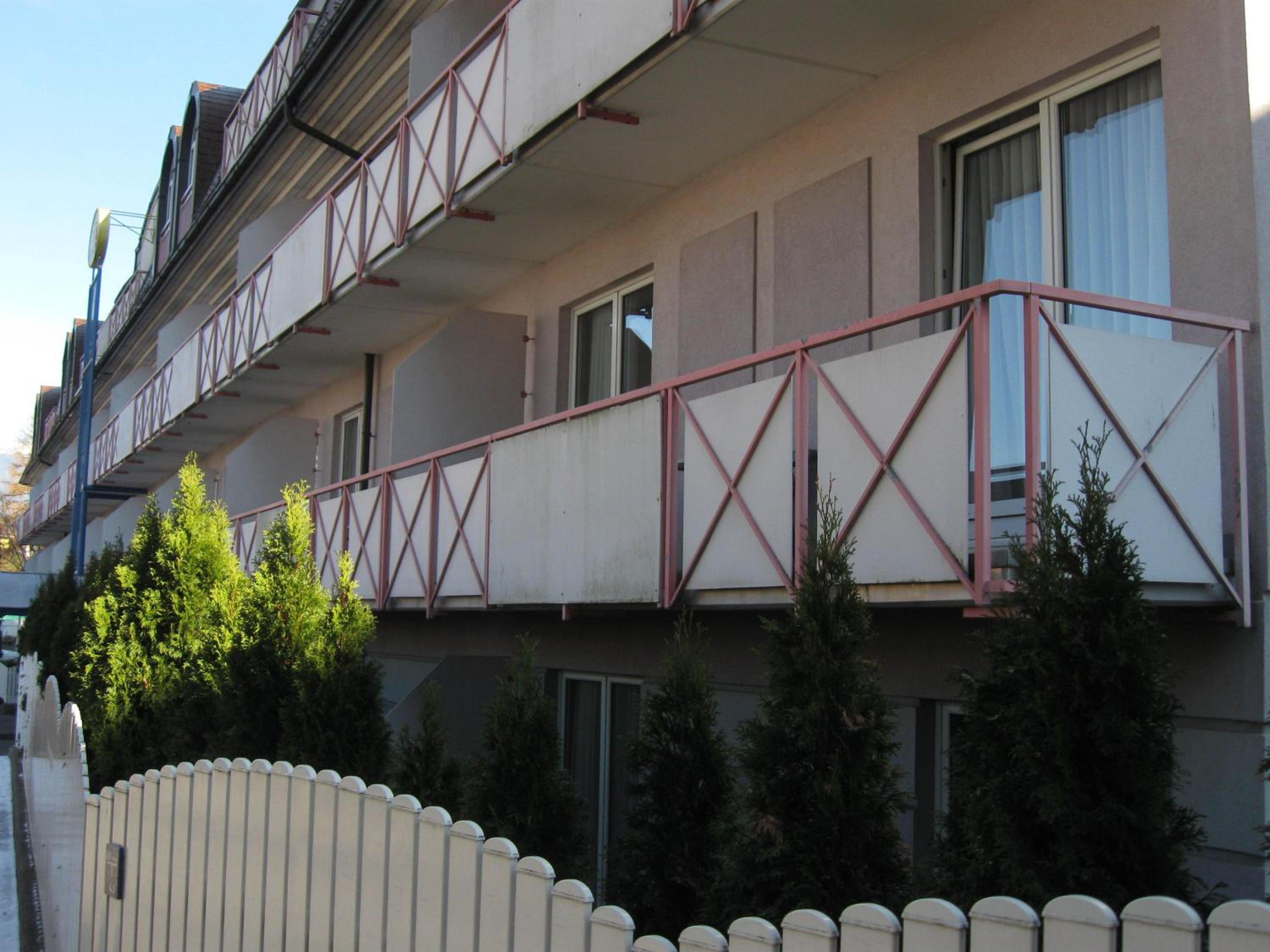 Holiday Apartments Warmbad view 2