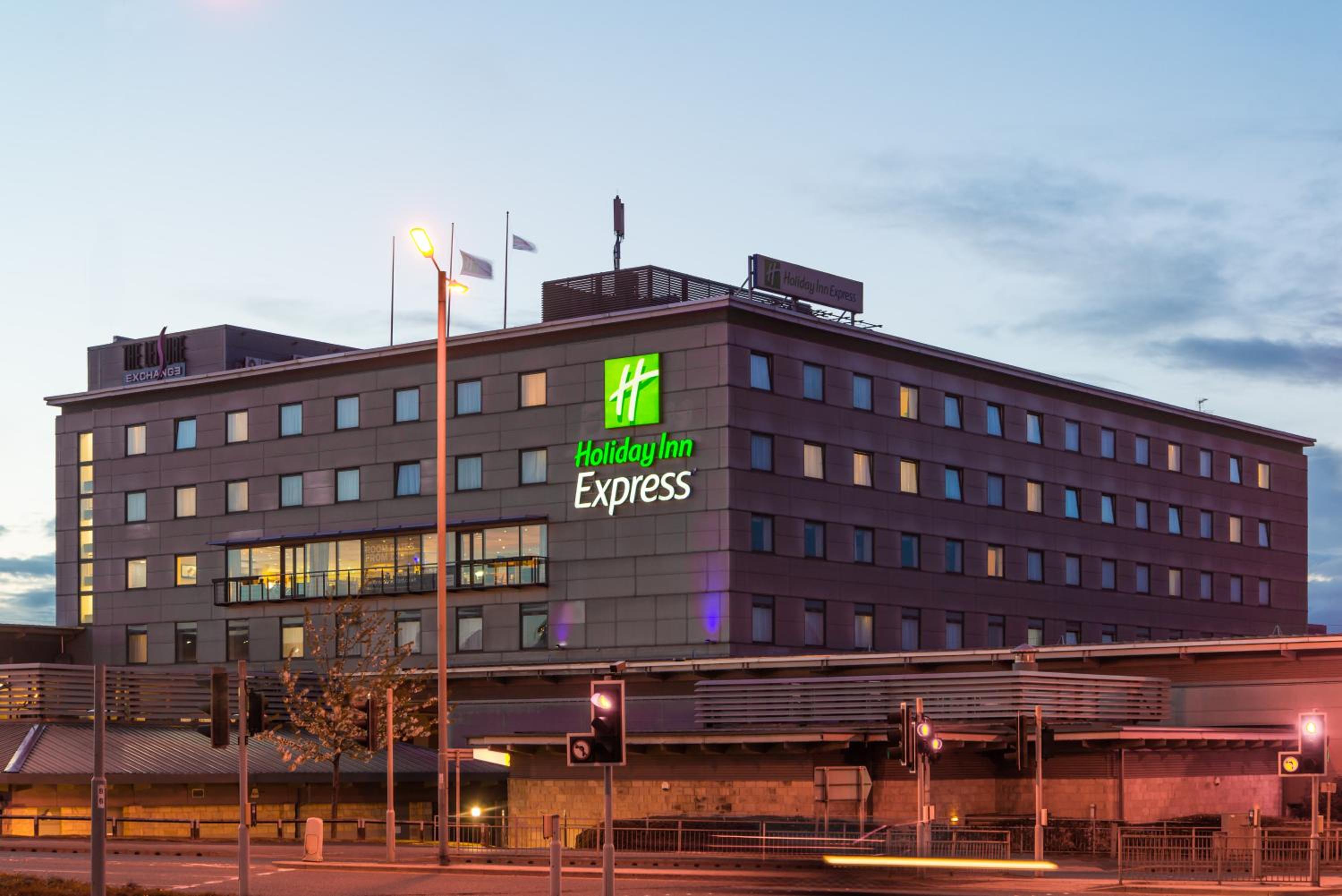 Bradford Vacations - Holiday Inn Express Bradford City Centre, an IHG Hotel - Property Image 5