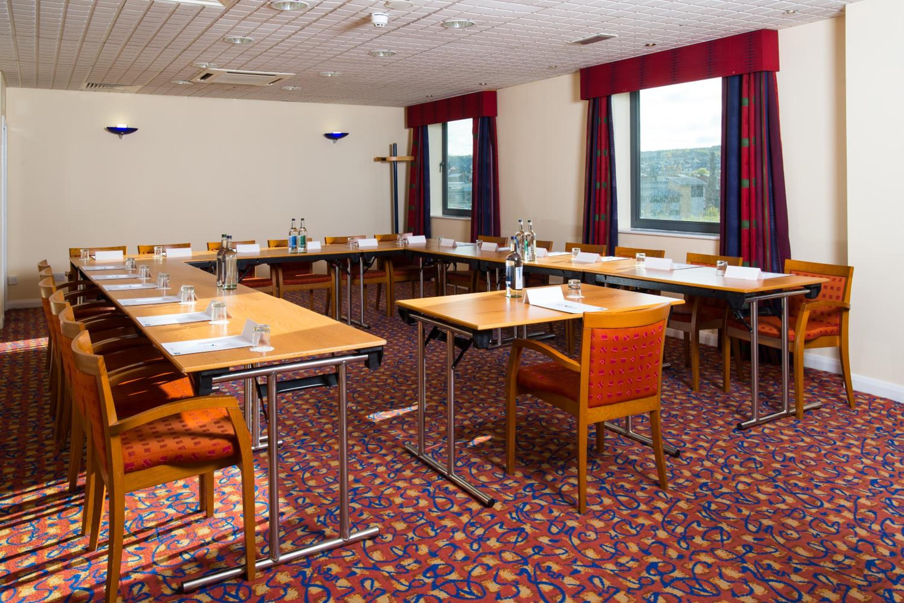 Bradford Vacations - Holiday Inn Express Bradford City Centre, an IHG Hotel - Property Image 6