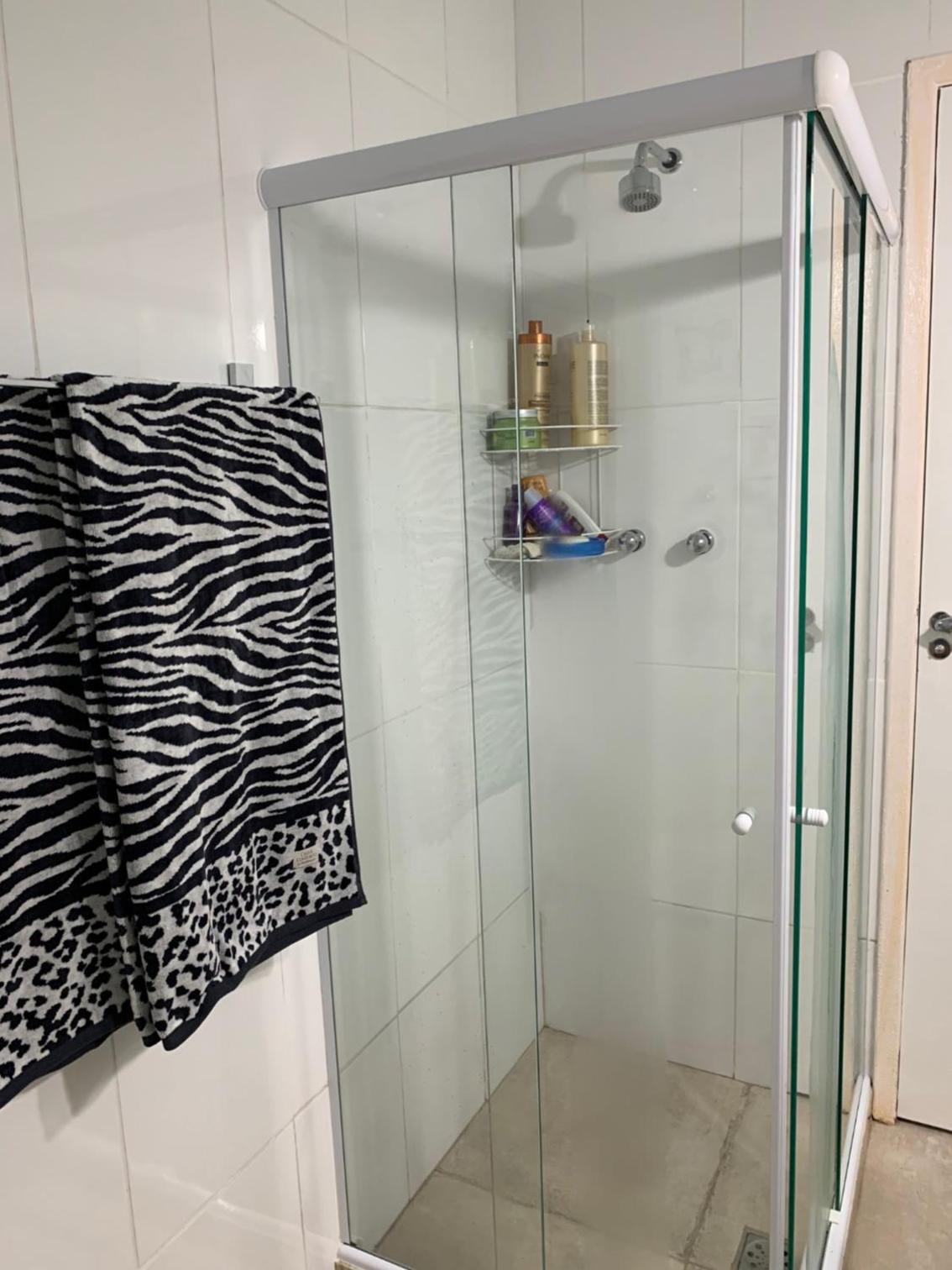 Apartamento COPANEMA Reformadíssimo no Posto 6, VENHAM