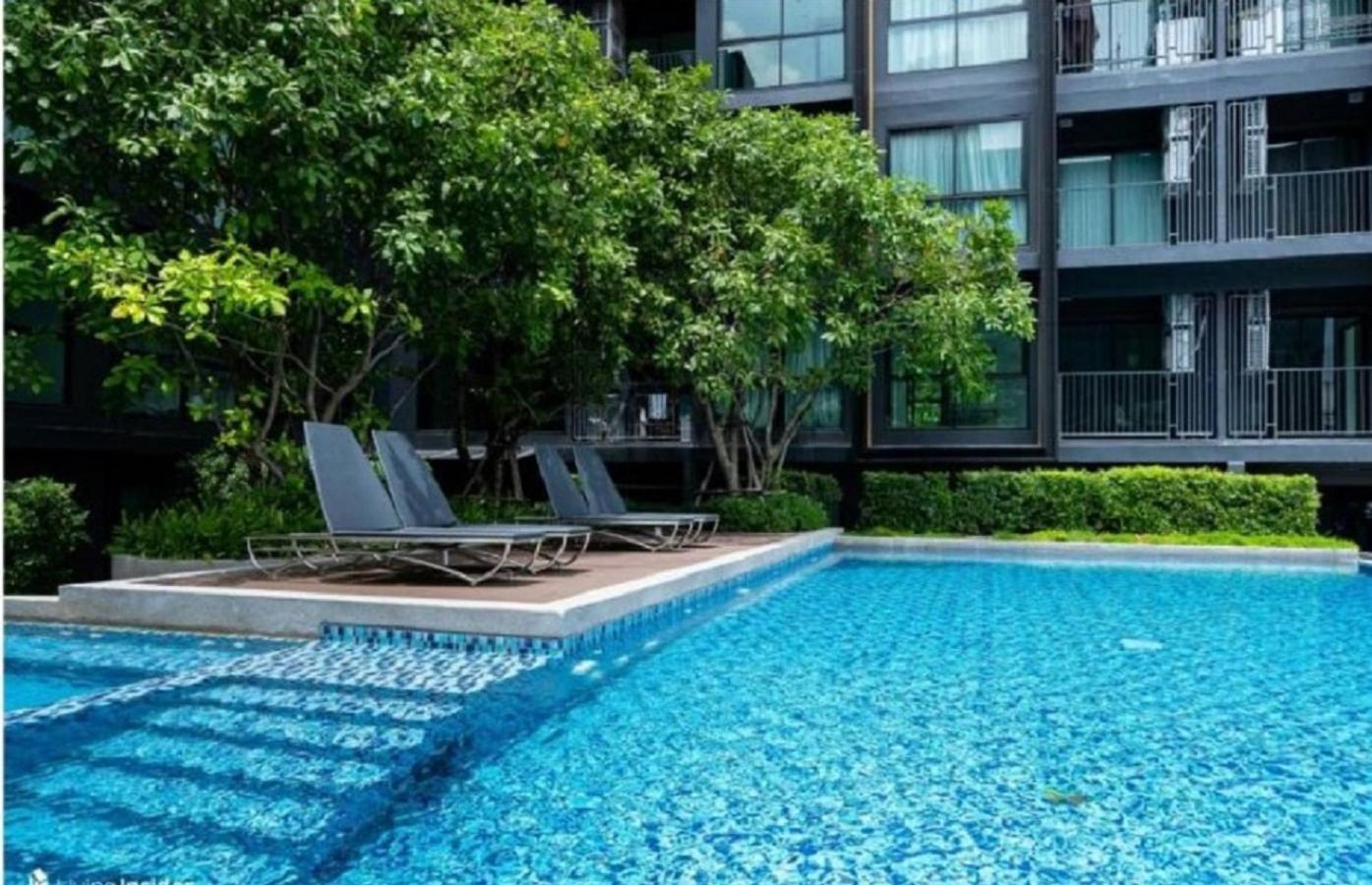 The Excel Groove Condo at Lasalle 52