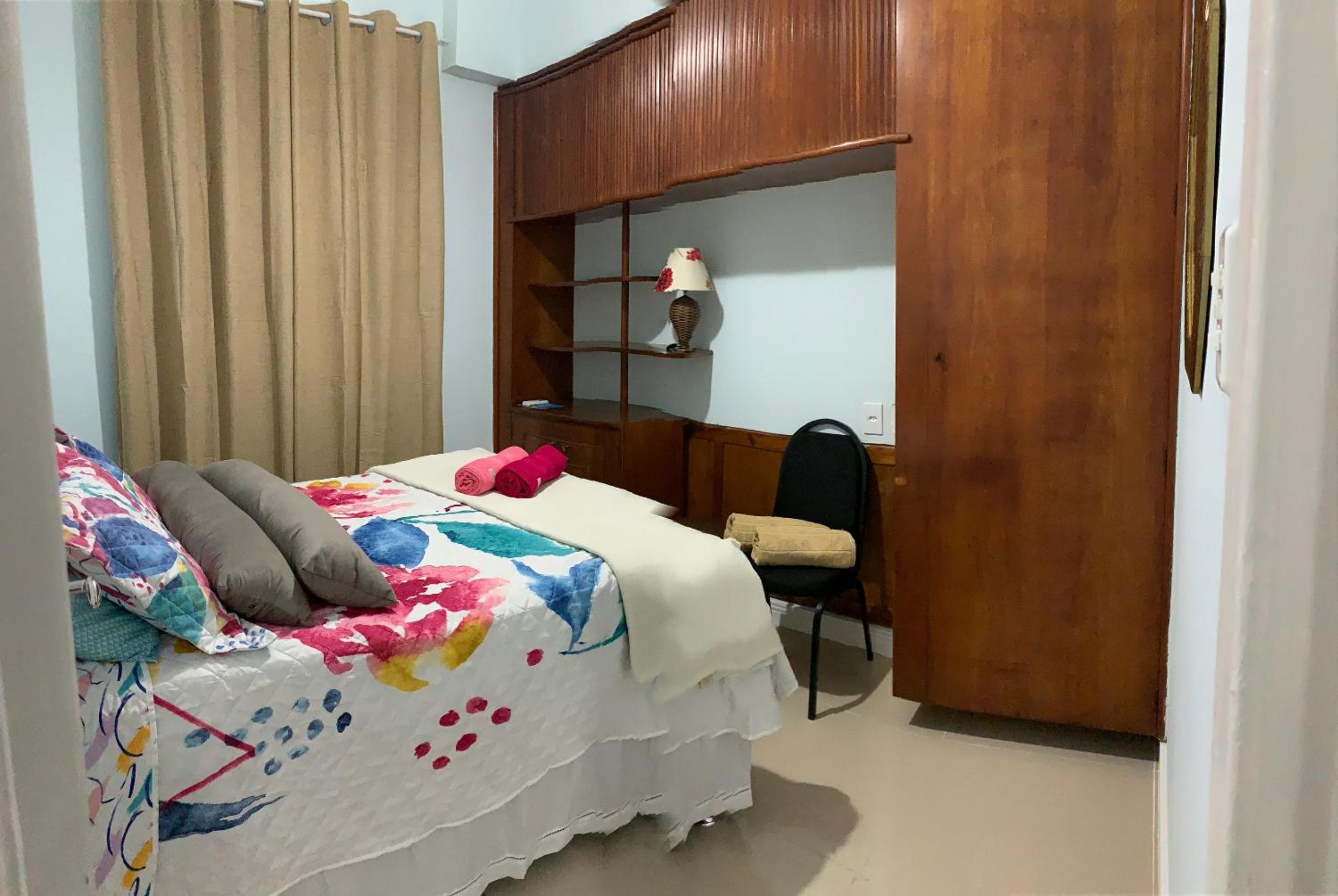 Apartamento COPANEMA Reformadíssimo no Posto 6, VENHAM