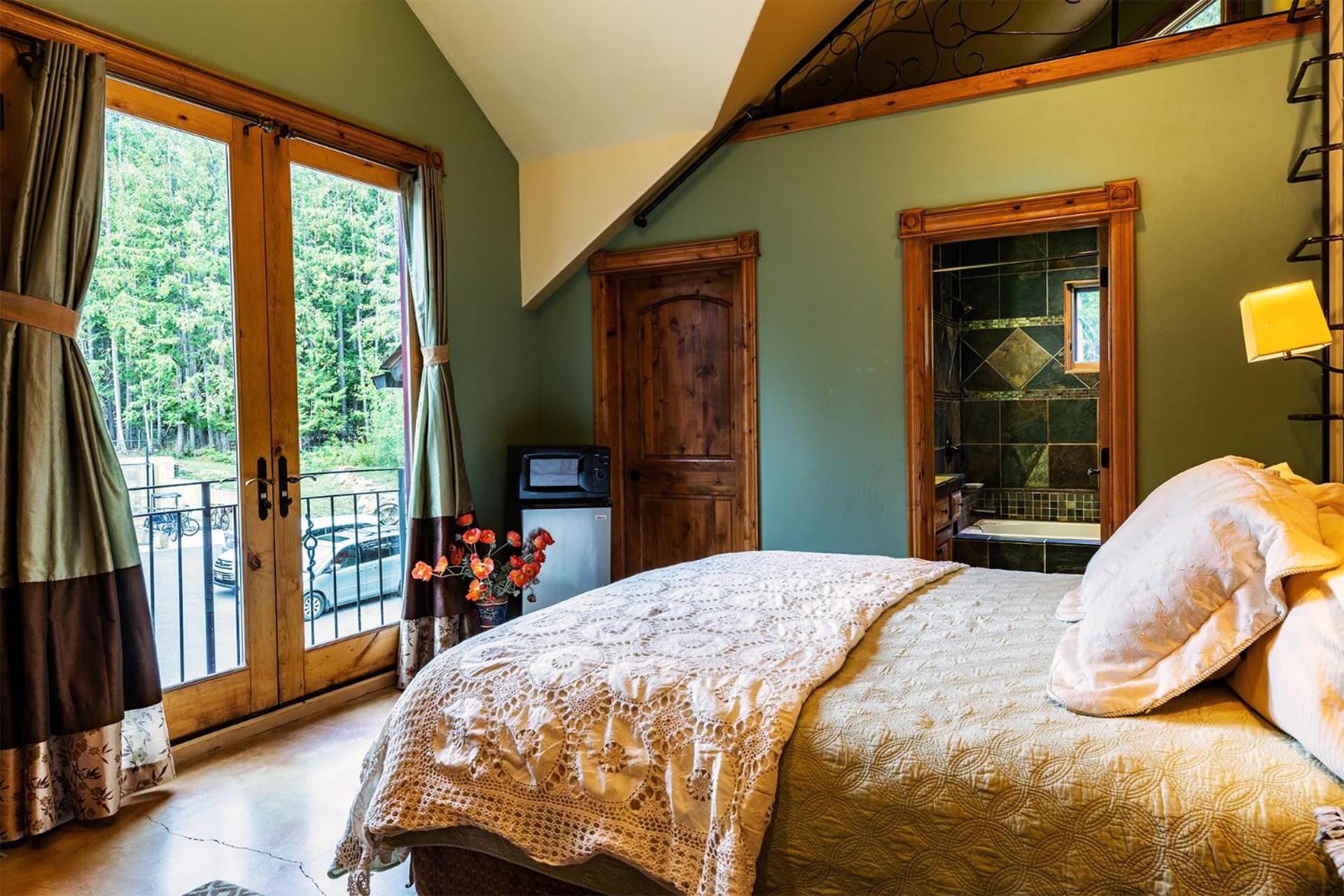 Sandpoint Vacations - Talus Rock Retreat - Property Image 15