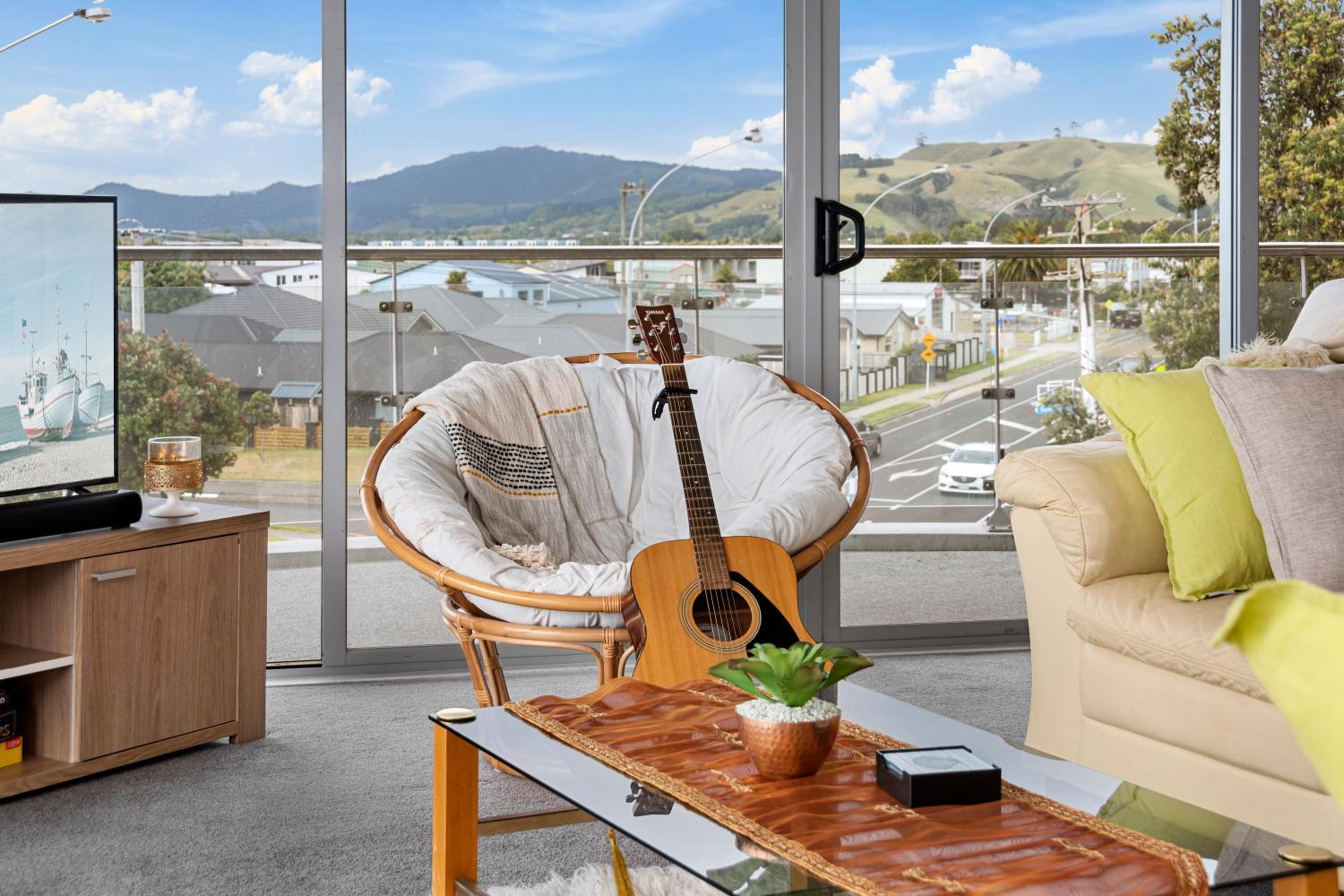 Sunrise, Seaviews and BBQs-Papamoa Beach Apartment view 2