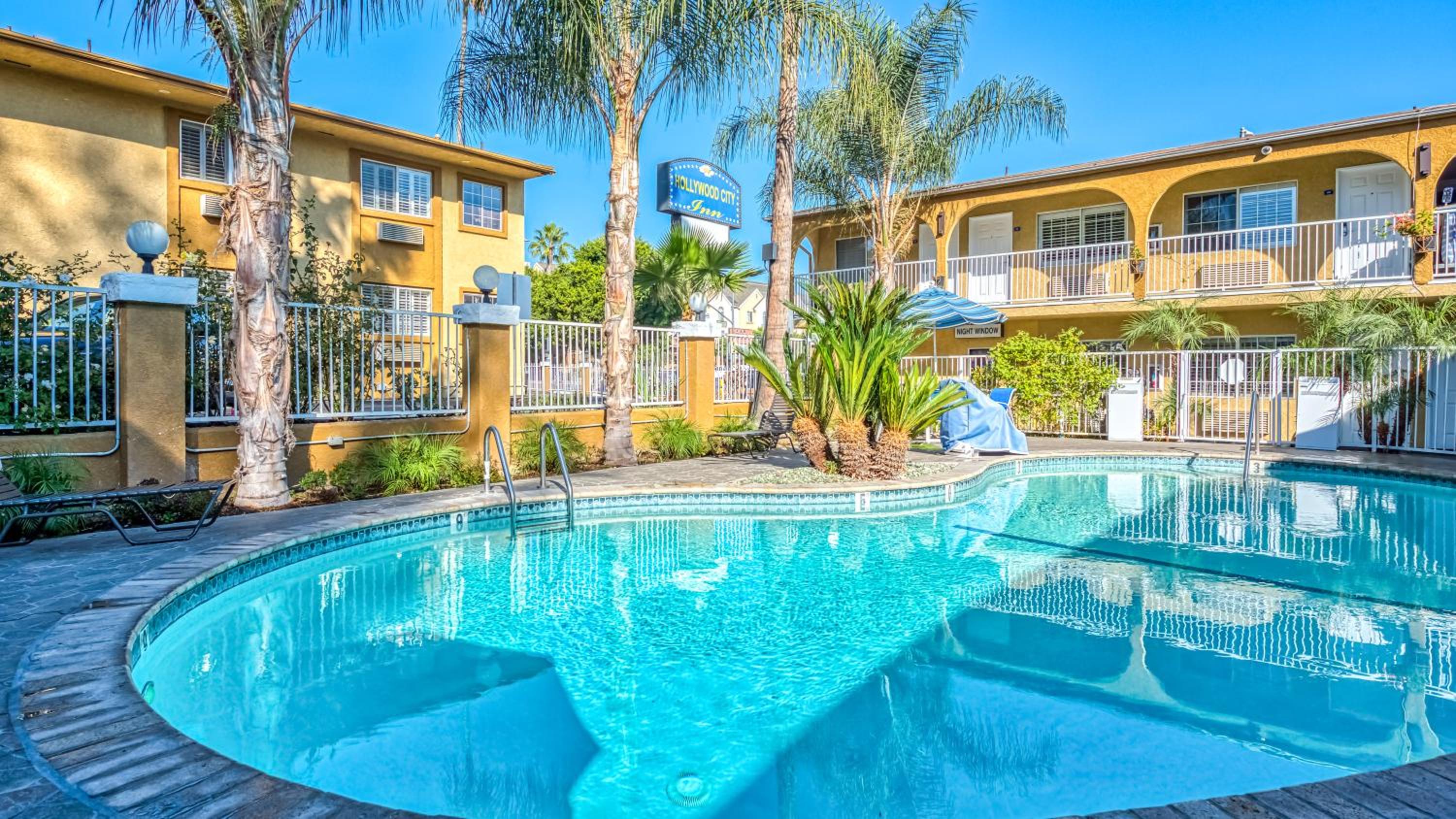 Hollywood City Inn