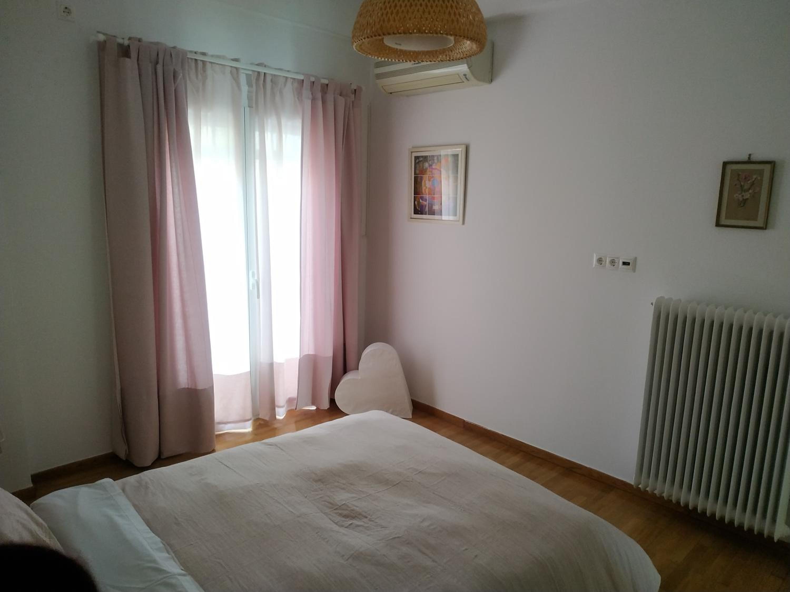 Michali's Koukaki Apartment (Metro Sygrou/Fix)