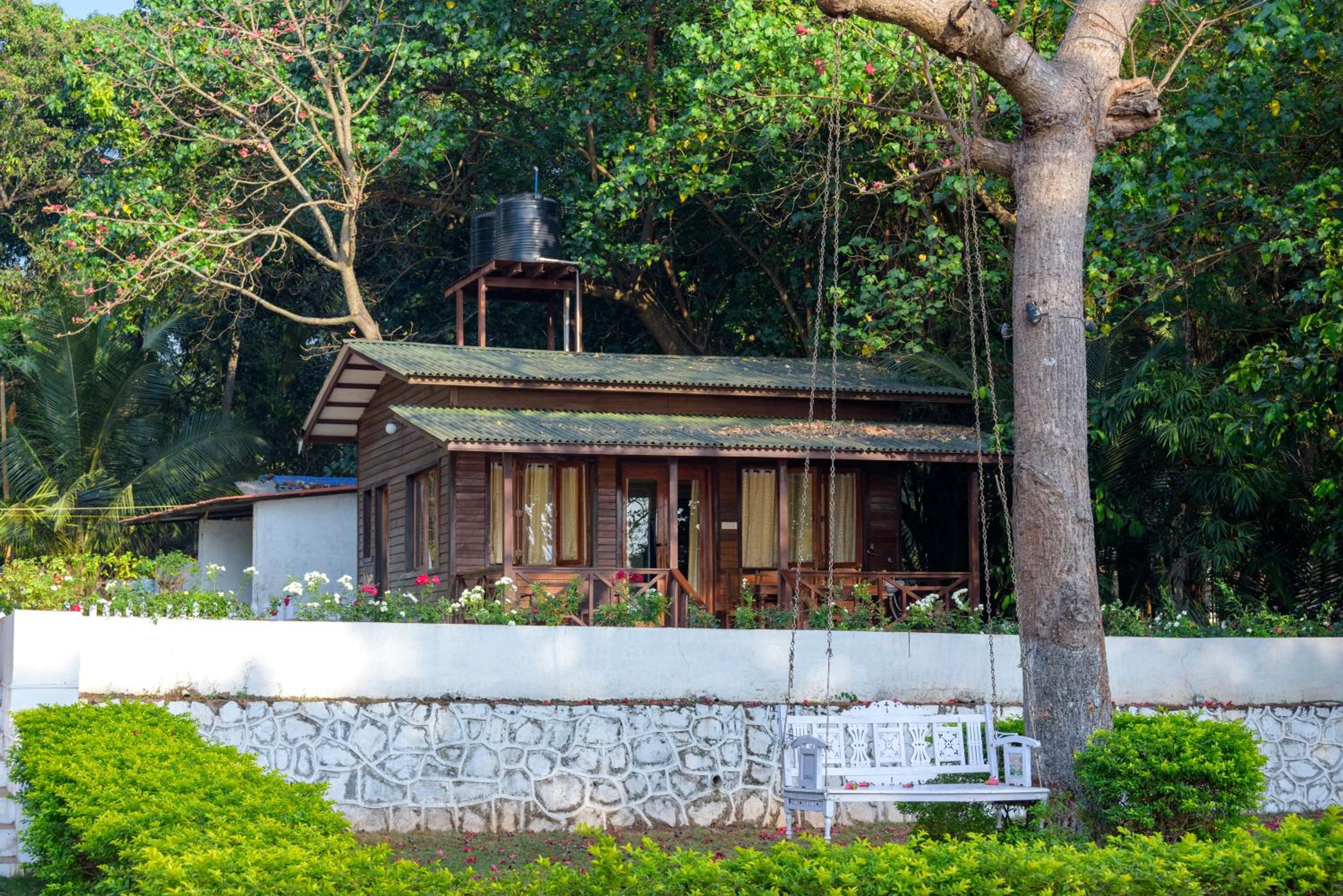 SaffronStays Little Paradise, Murud view 2