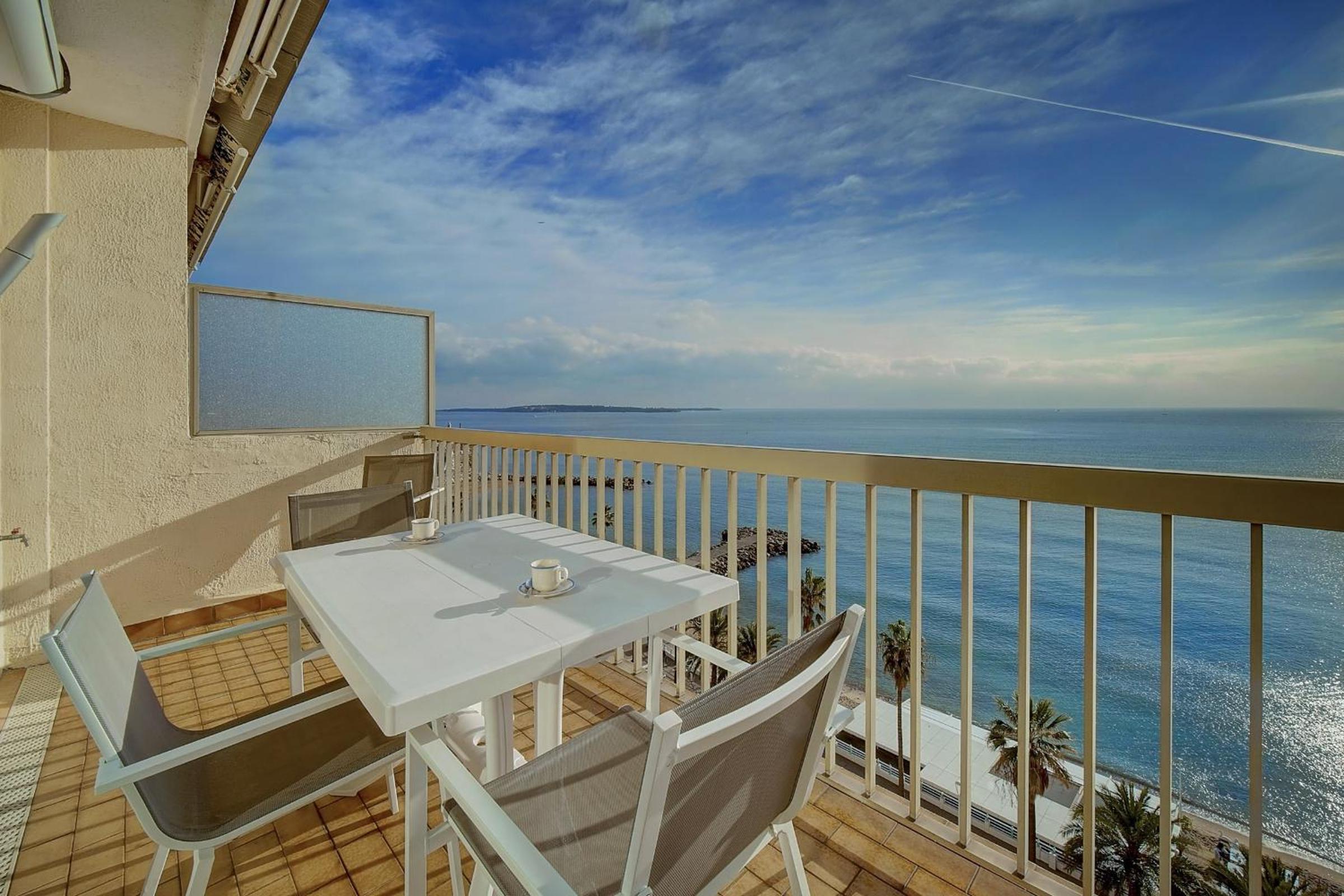 IMMOGROOM - Panoramic View - quiet - AC - bright photo 1