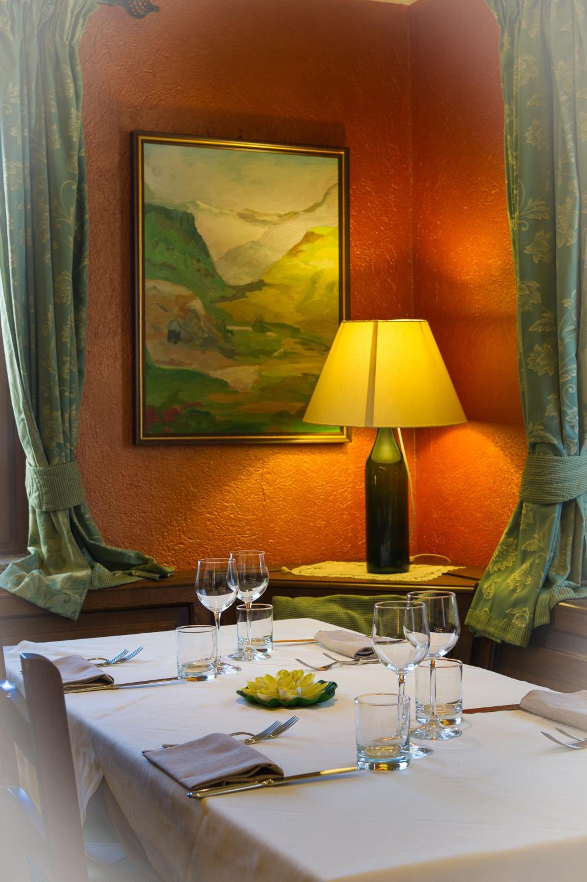 restaurant