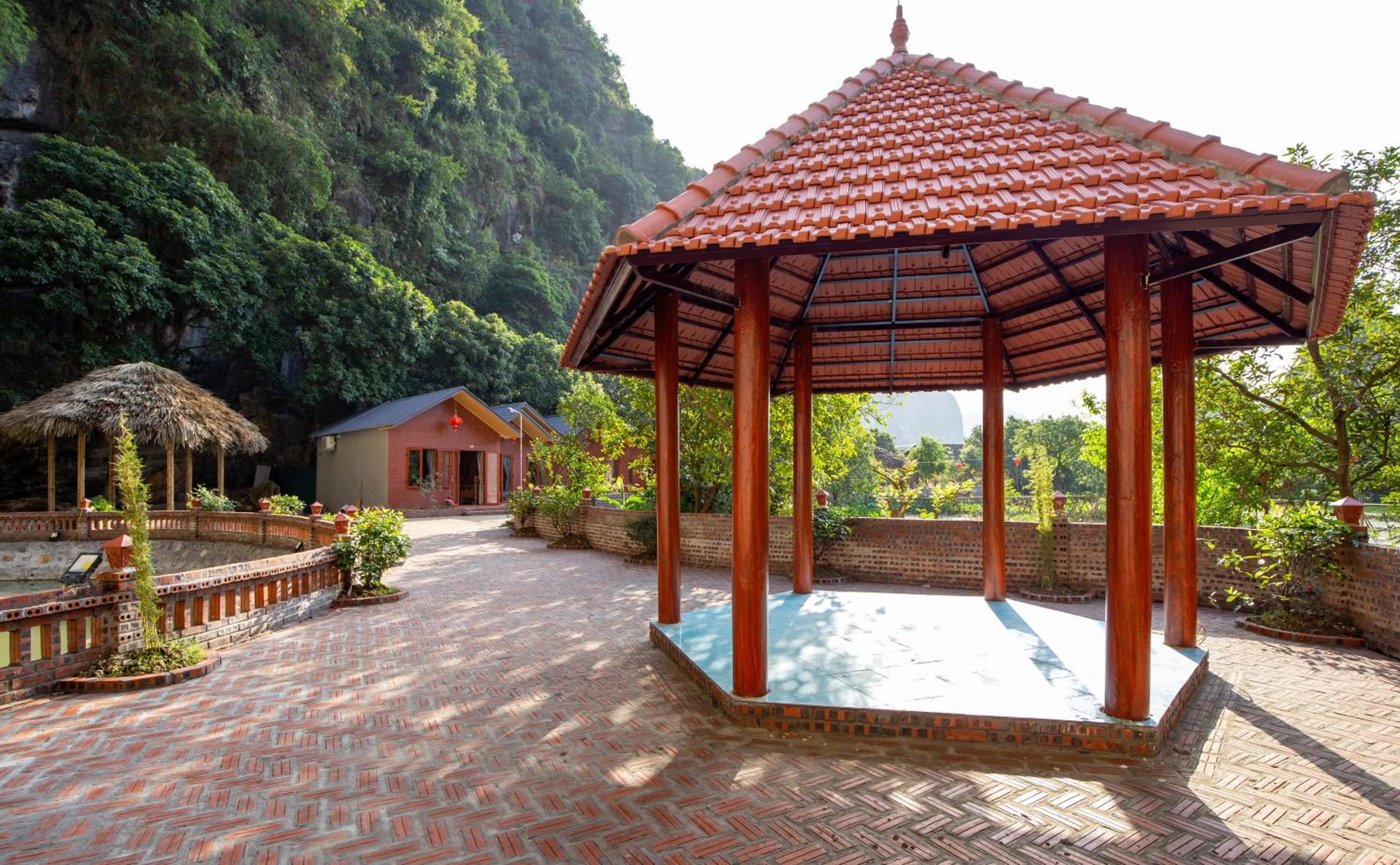 Trang An River View Homestay