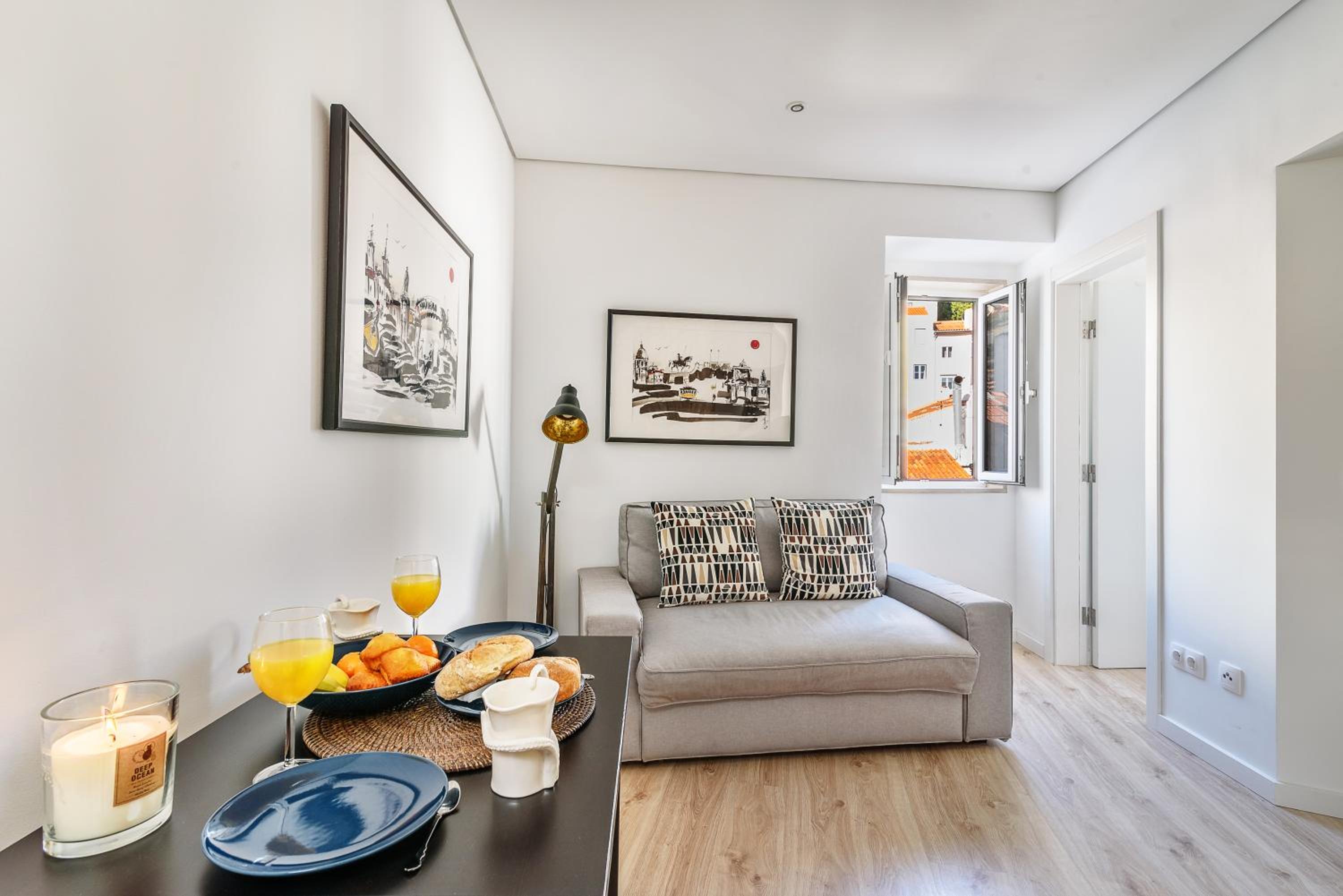 GuestReady - Cosy 1-bed flat w/seaview in Alfama view 4