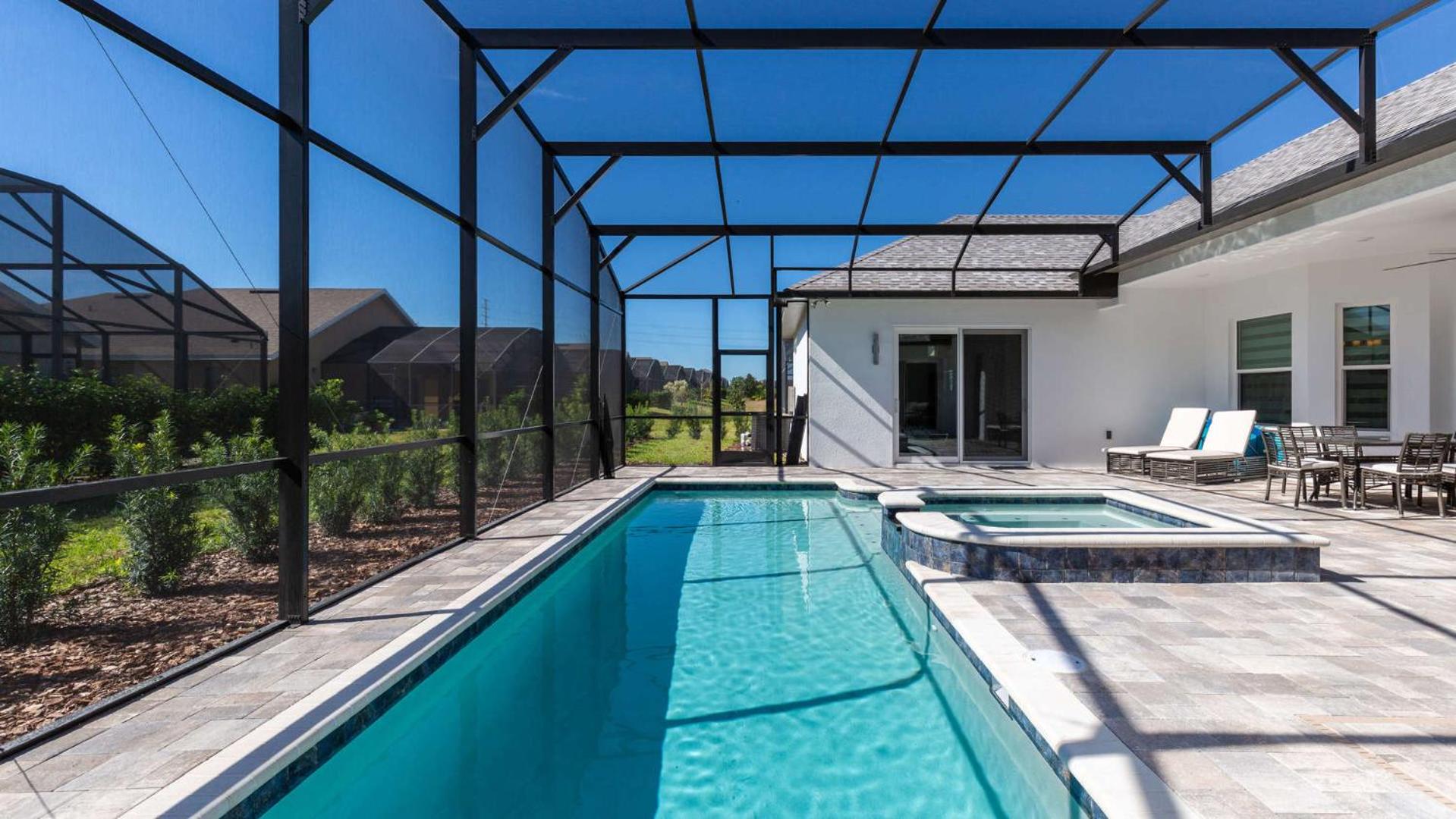 Paradise at Providence - Exclusive 4 bed pool home