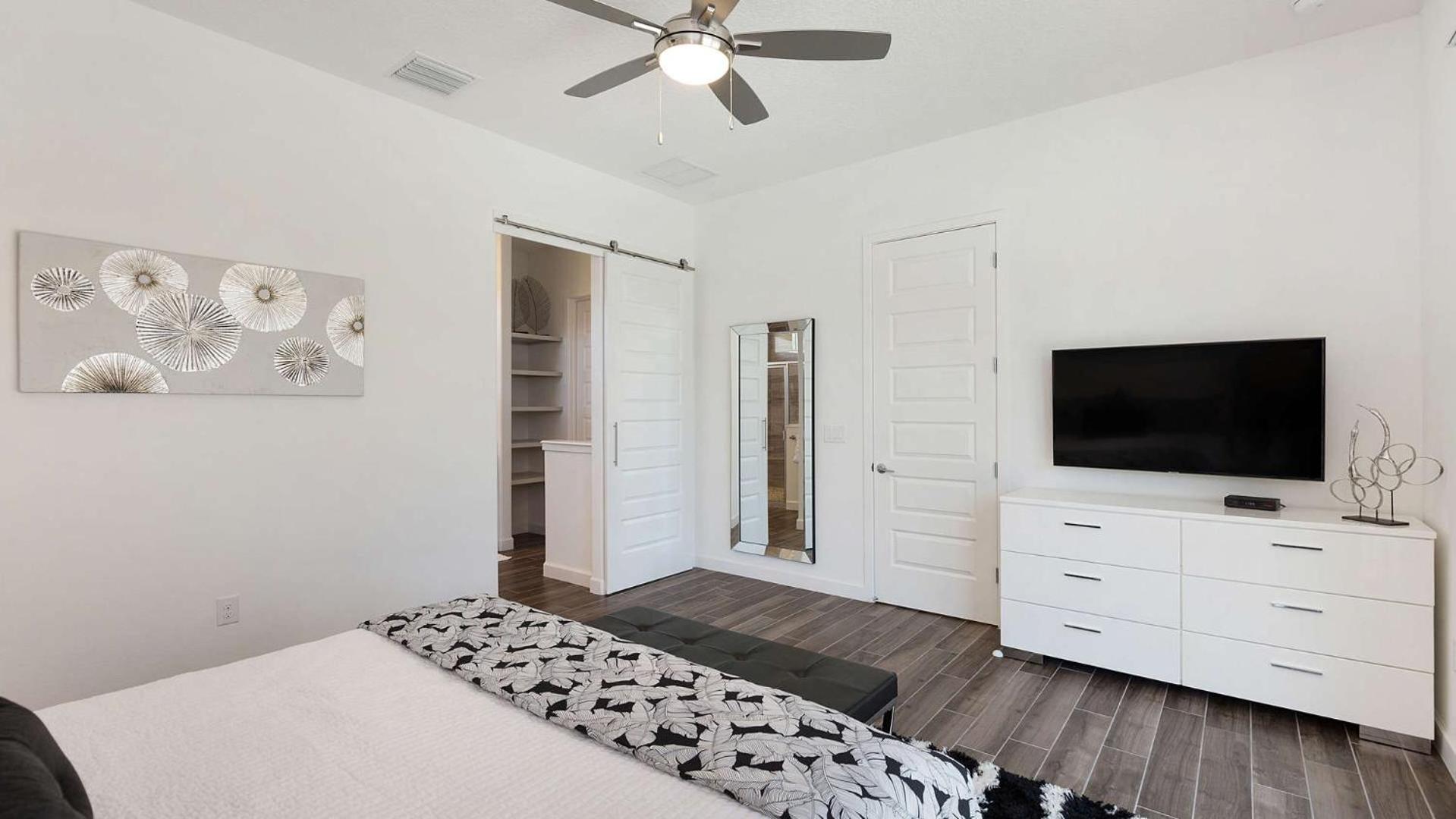 Paradise at Providence - Exclusive 4 bed pool home