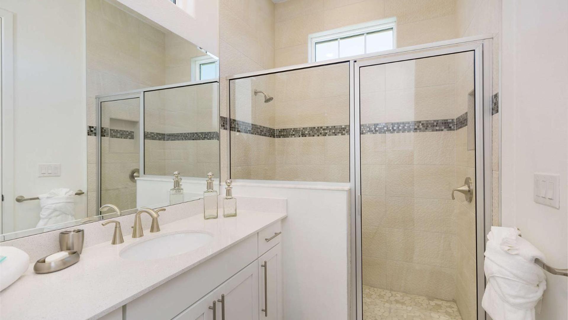 Paradise at Providence - Exclusive 4 bed pool home