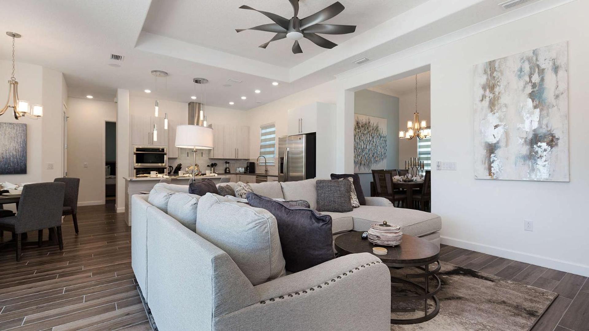 Paradise at Providence - Exclusive 4 bed pool home