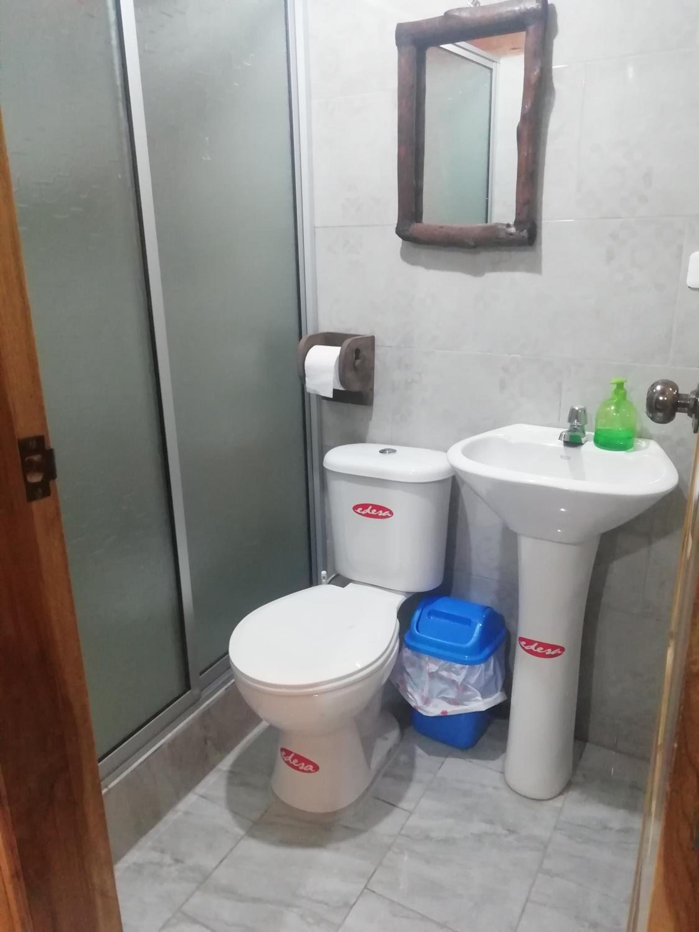 Hostal La Casa Amarilla City