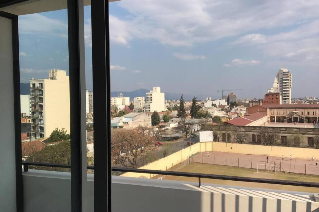 Moderno Monoambiente Salta piso 9 excvista