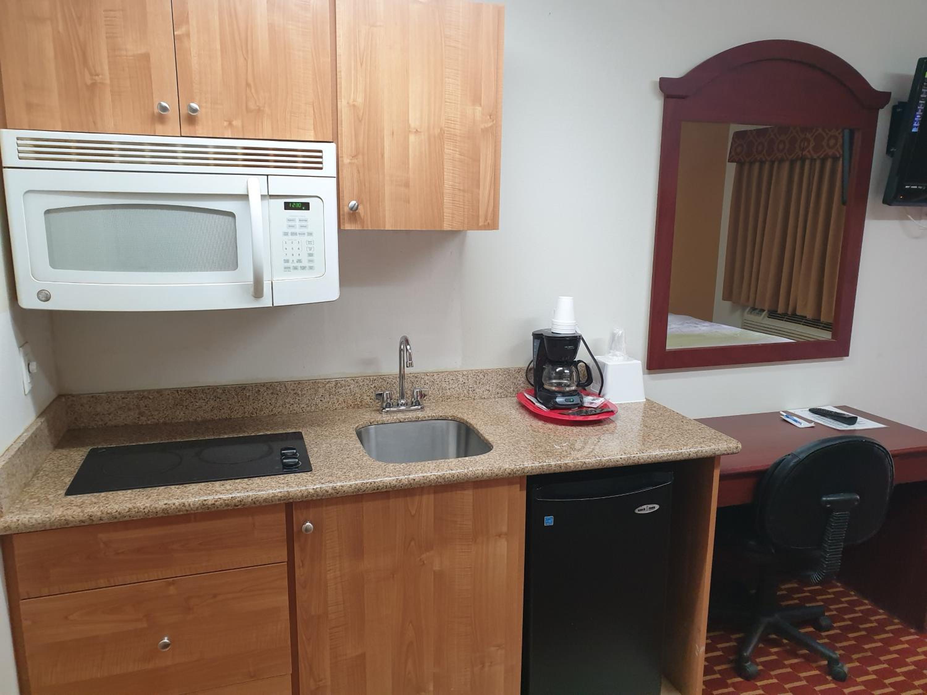 Vernal Vacations - Split Mountain Motel - Property Image 5