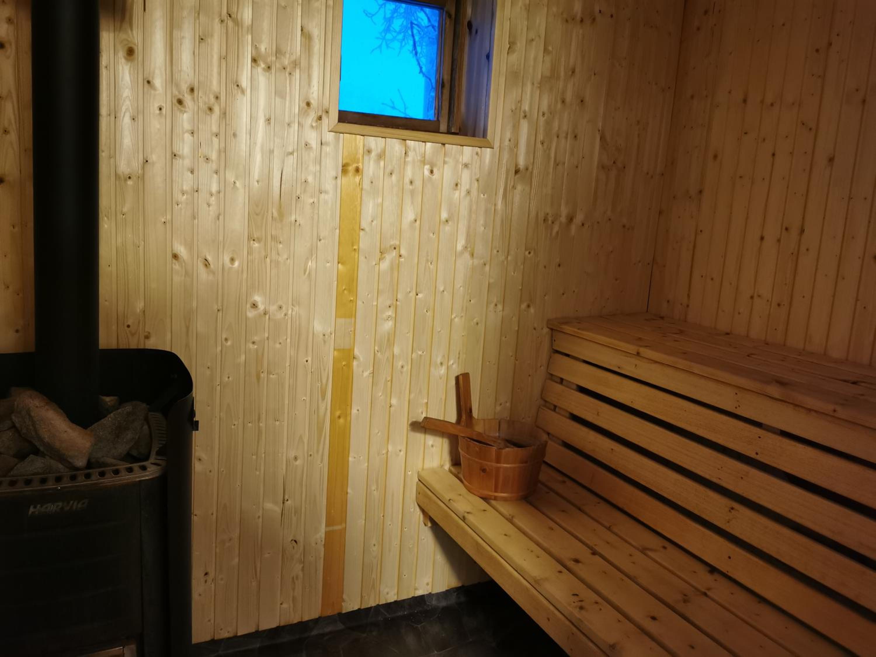 Arctic Gourmet Cabin