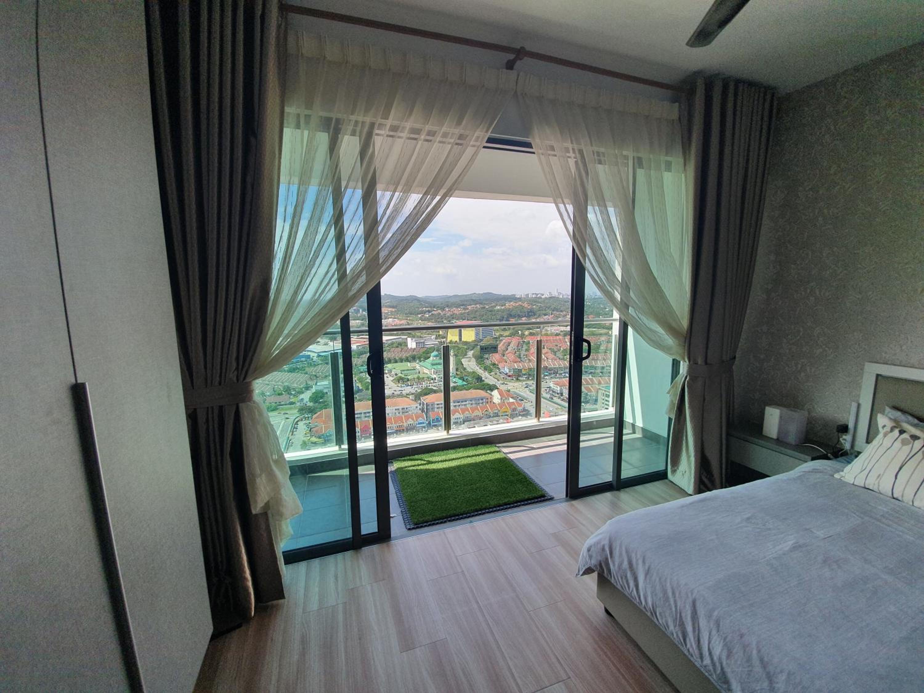 MHB 30 SUlTE EVO SOHO BANDAR BARU BANGI FREE NETFLIX AND WIFI photo 5