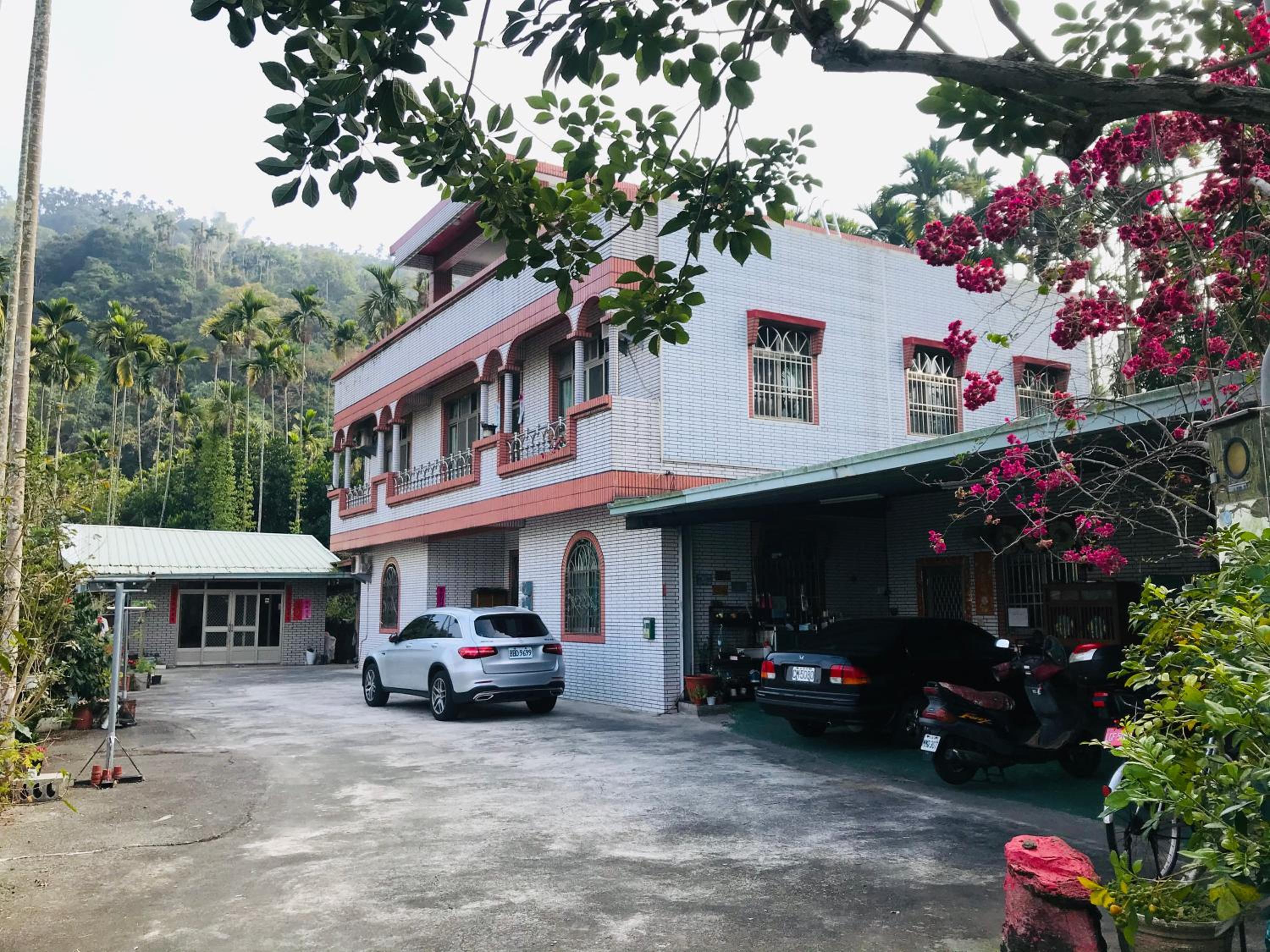 Huayi Homestay
