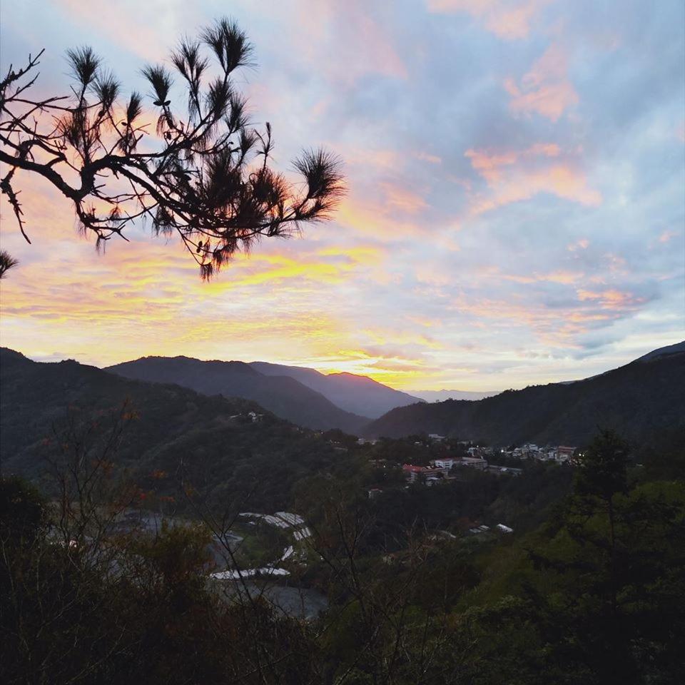 Shan Ju Lake Villa view 4