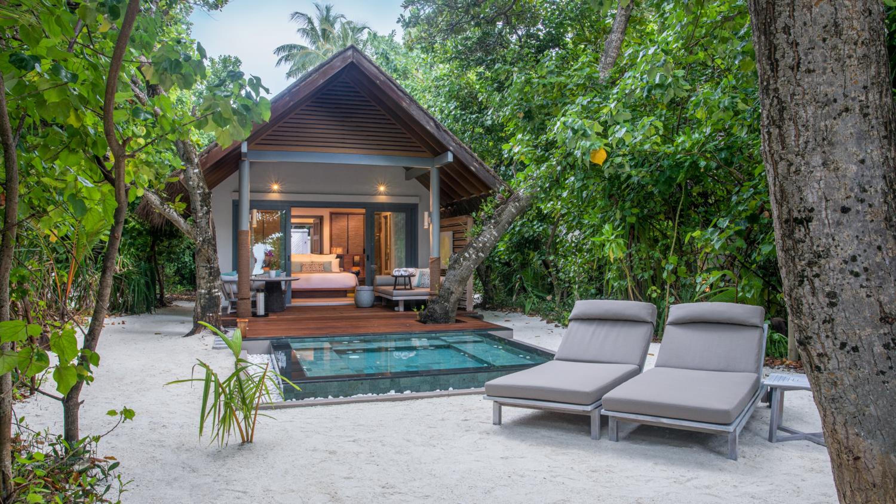 Vakkaru Maldives - Luxury Private Island Resort