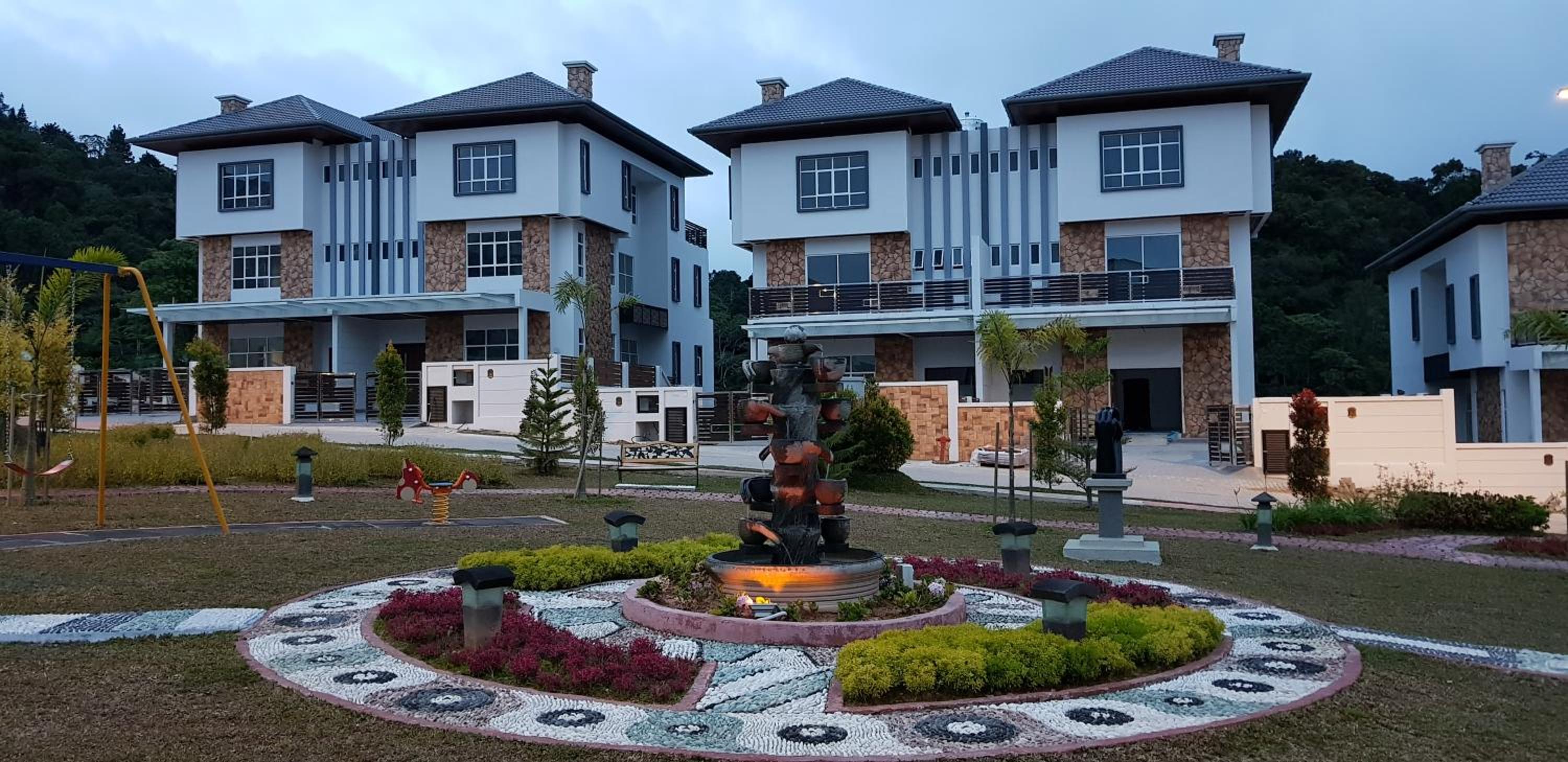Zinnia Residence