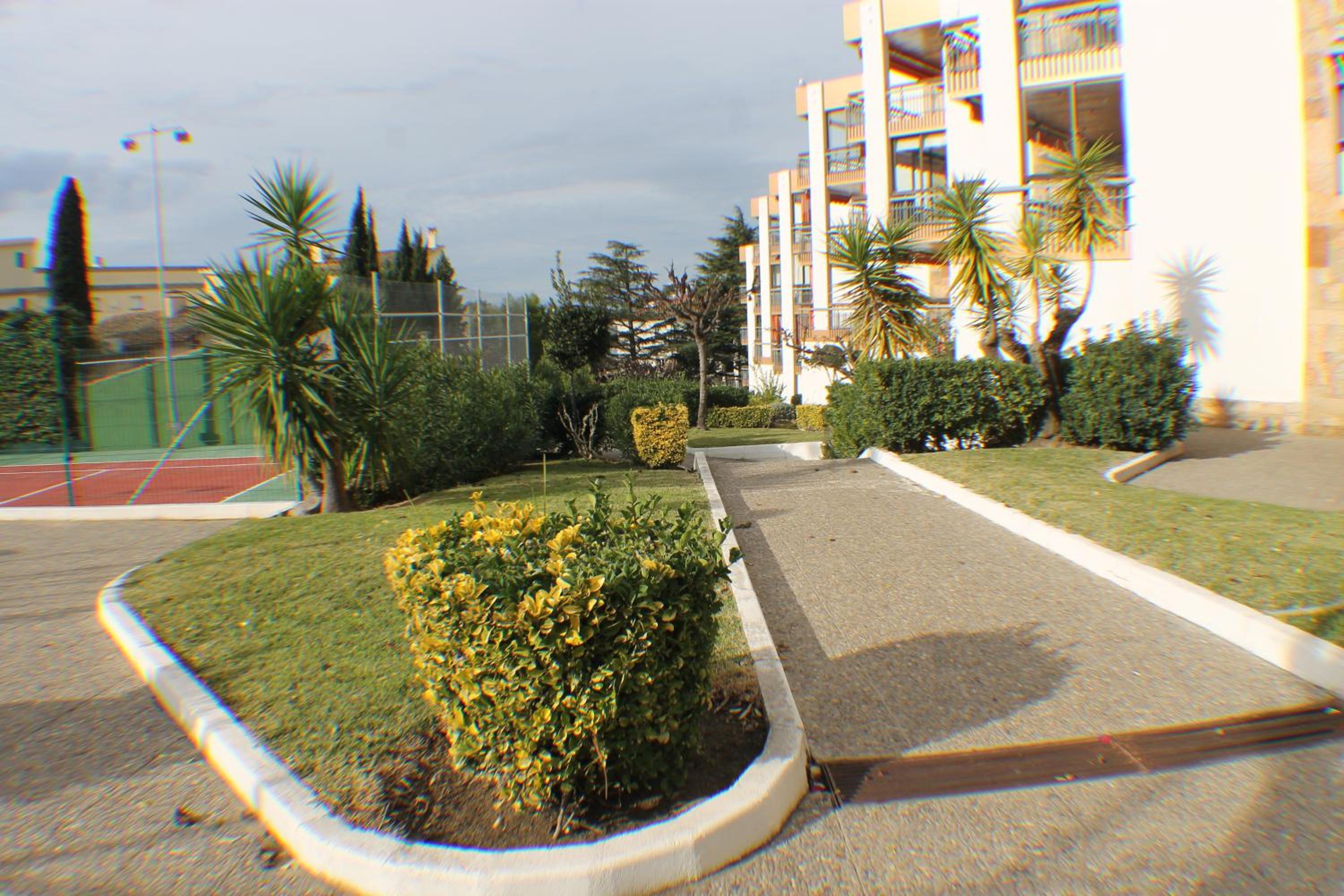 Photo 48