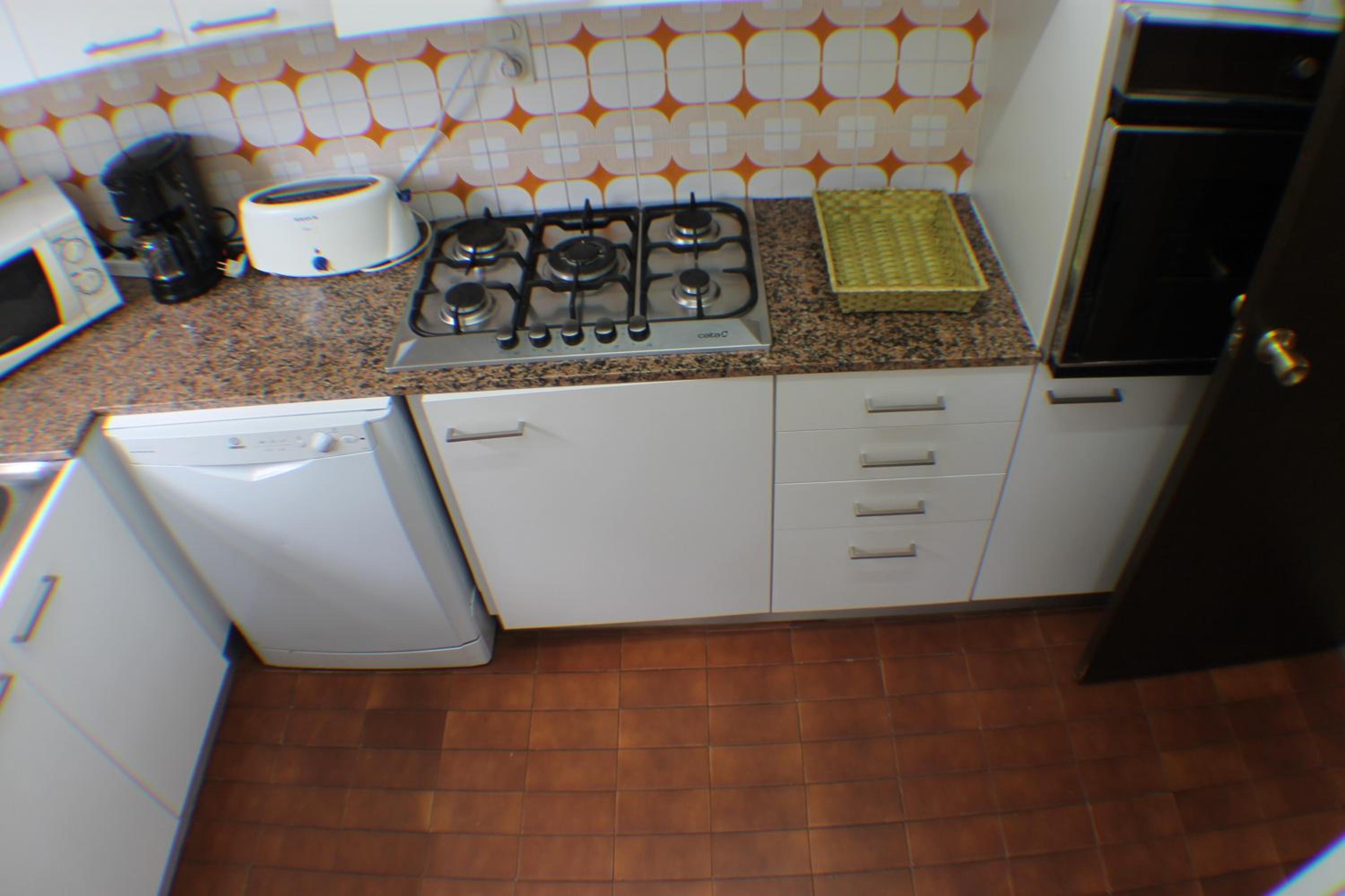 Photo 33