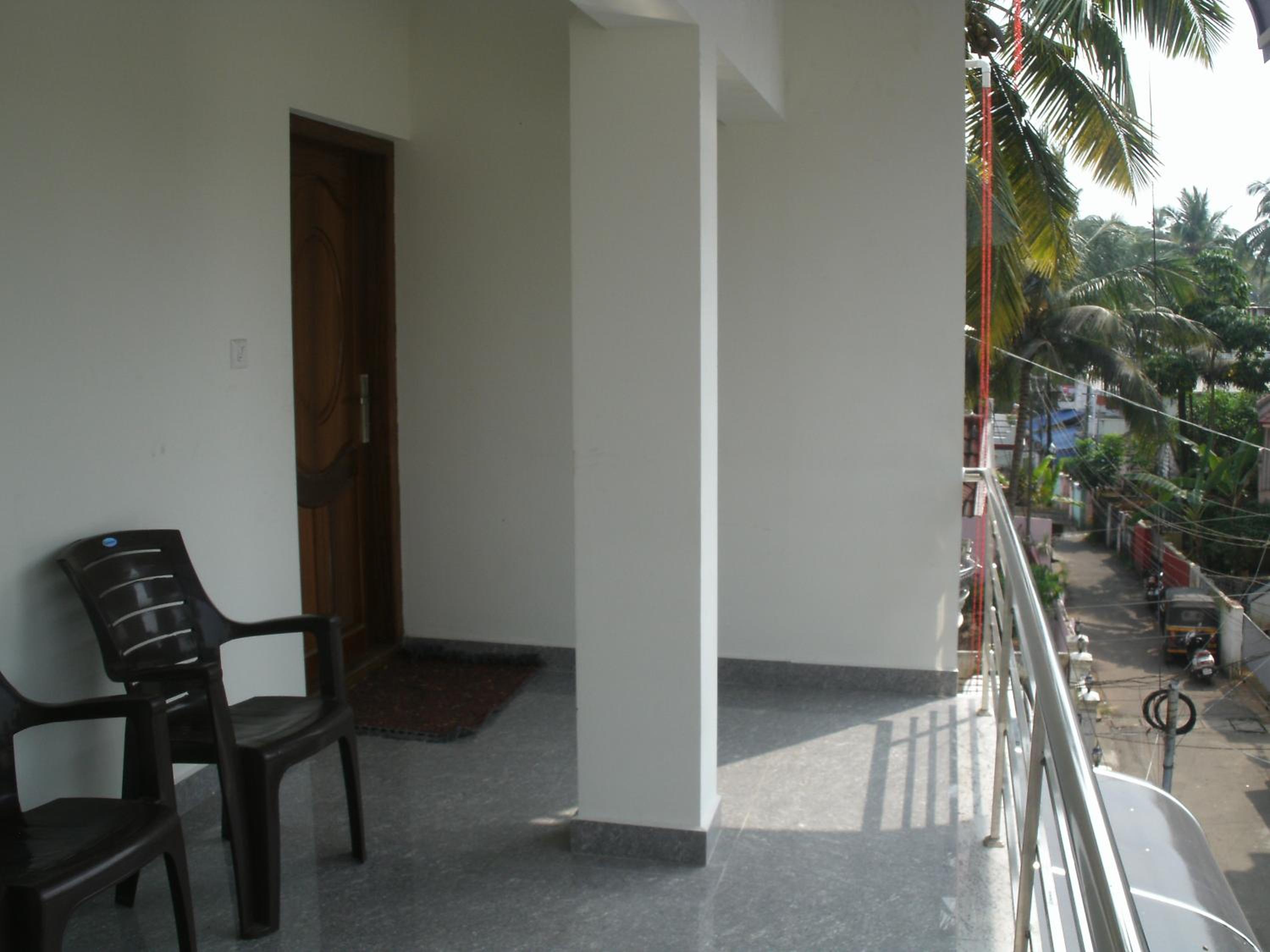 Jacaranda Holiday Home view 5