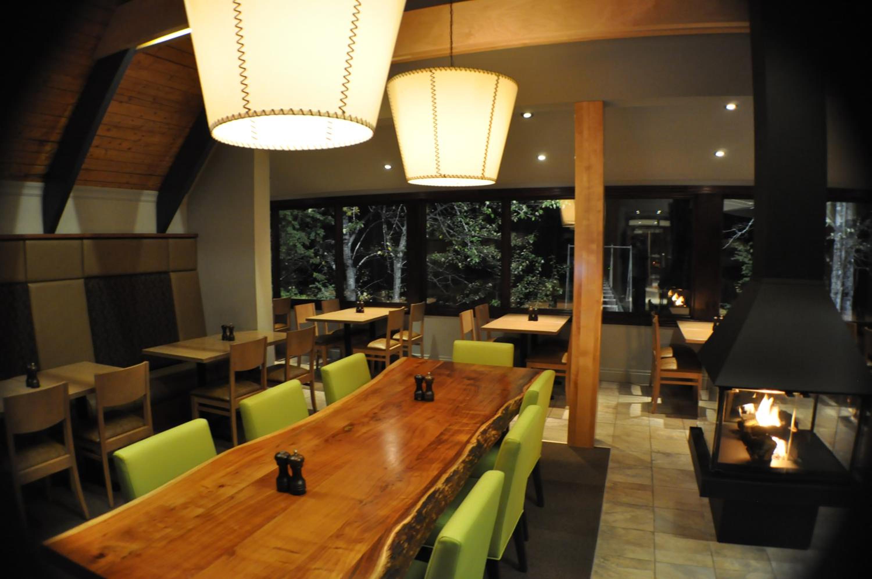 restaurant