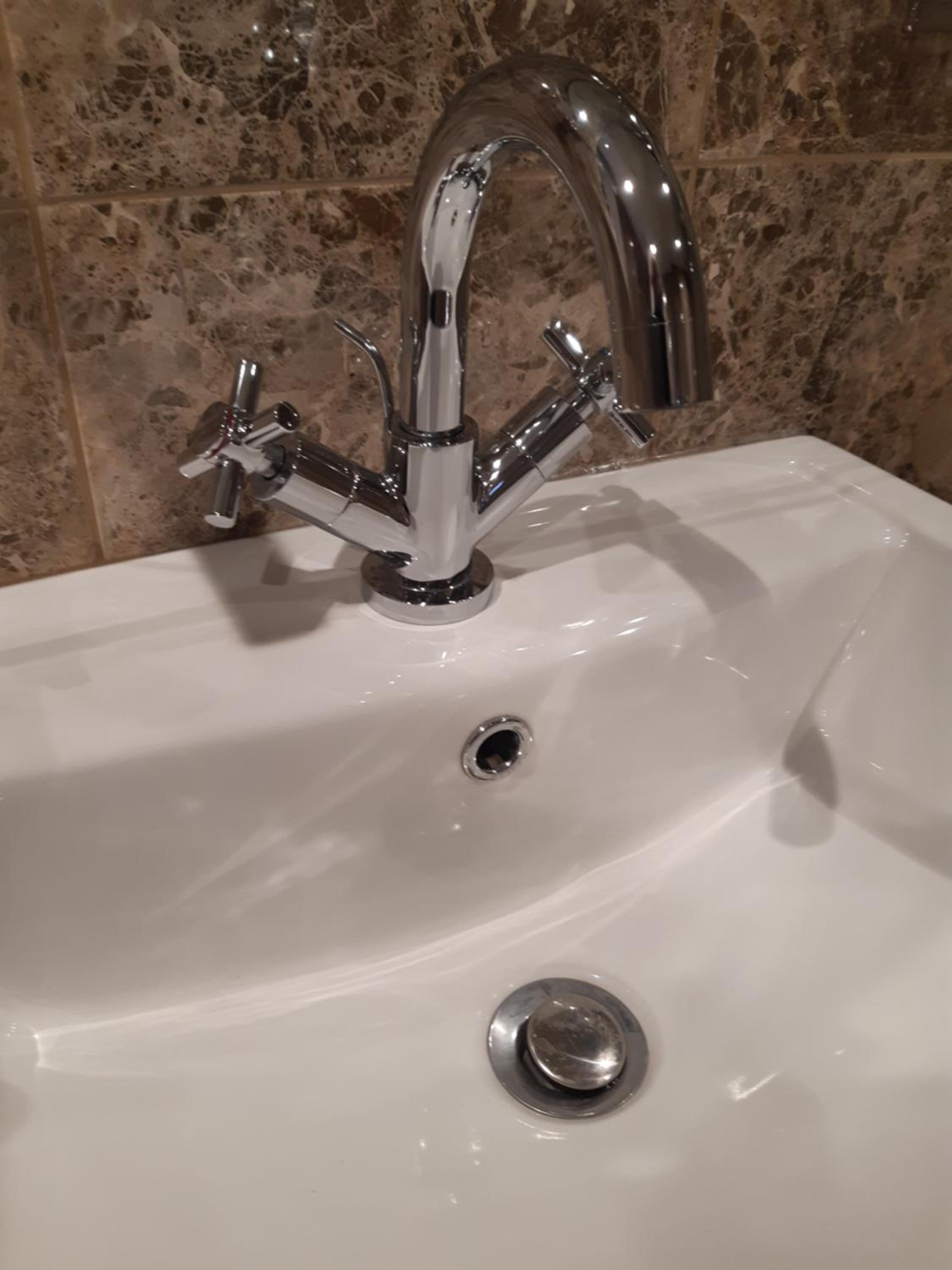 Woodlands Cottage Farm view 2