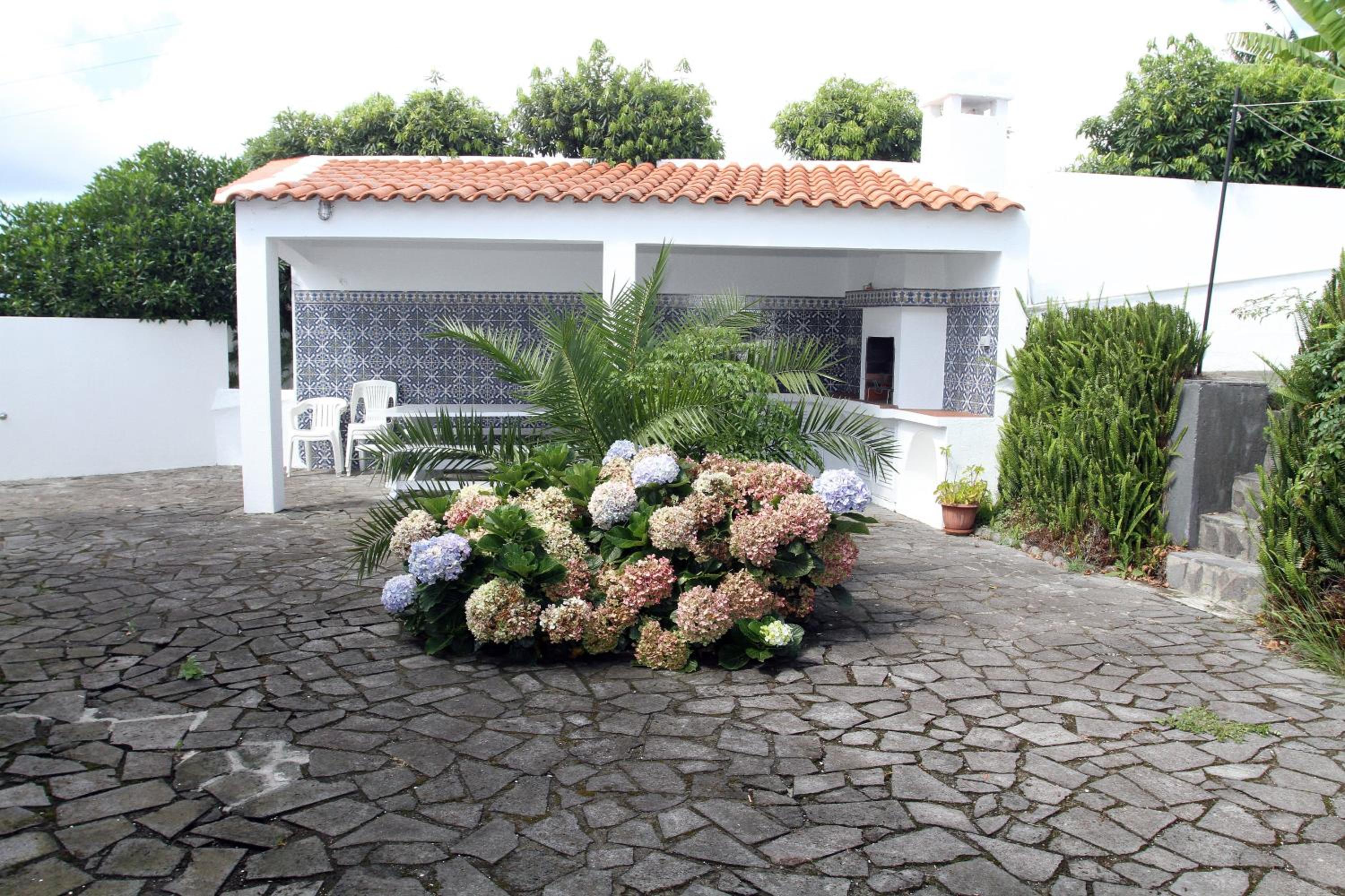 Family Holiday Villa Vacations - Ponta Delgada Azores Rentals