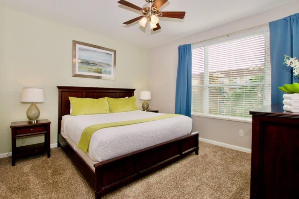 Vista Cay Luxury 3 bedroom Townhouse (#3114)