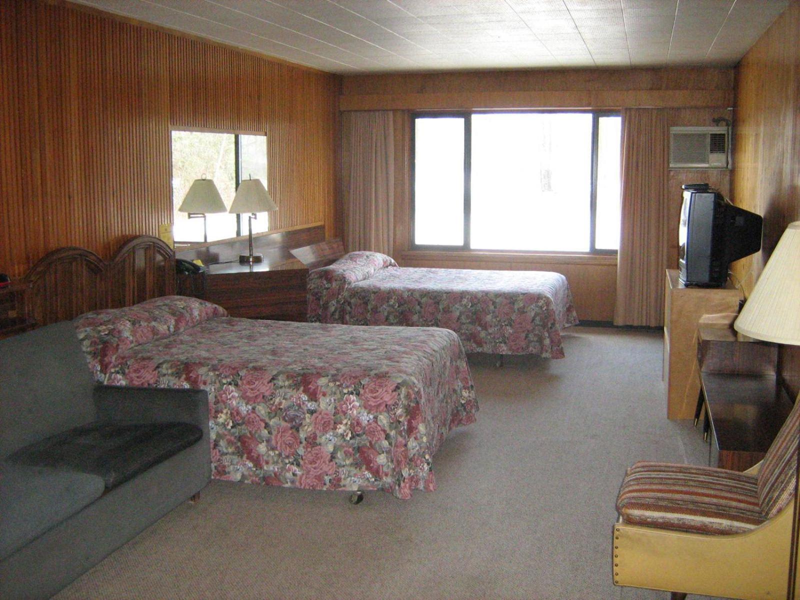 Airport Inn