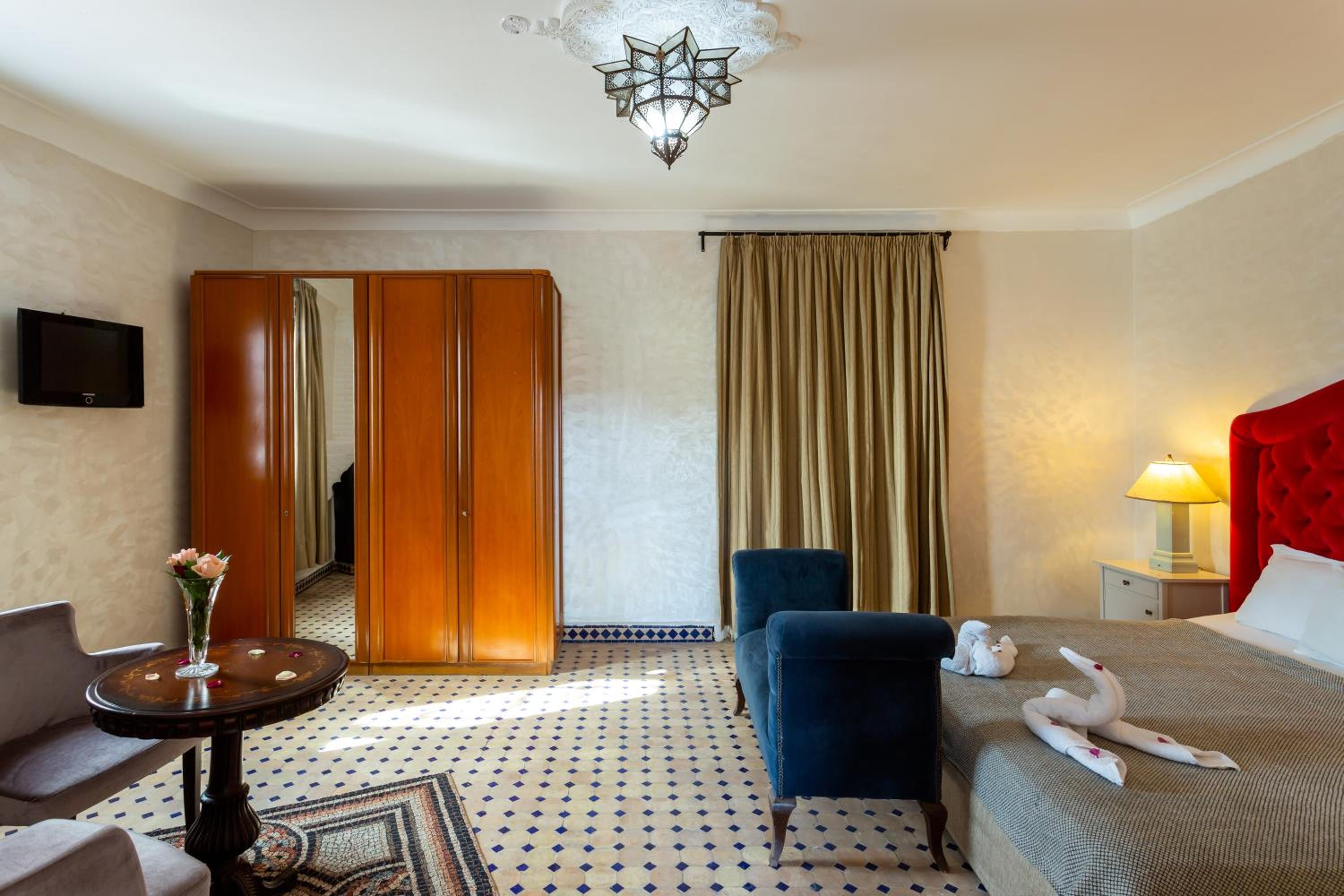 hotel room